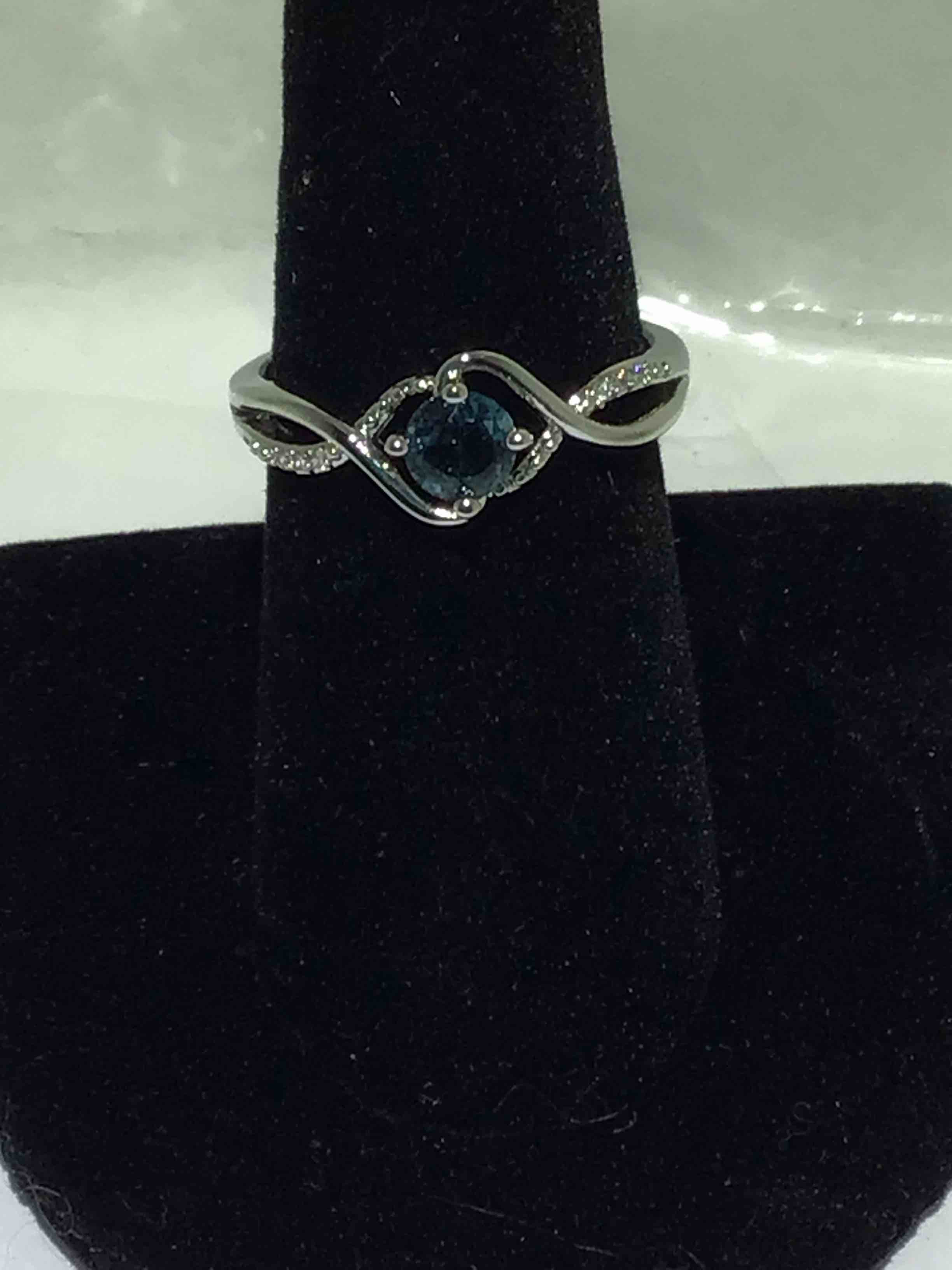 Unique - 925 Silver Plated - Deep Aqua/Sapphire Ring - size - 8