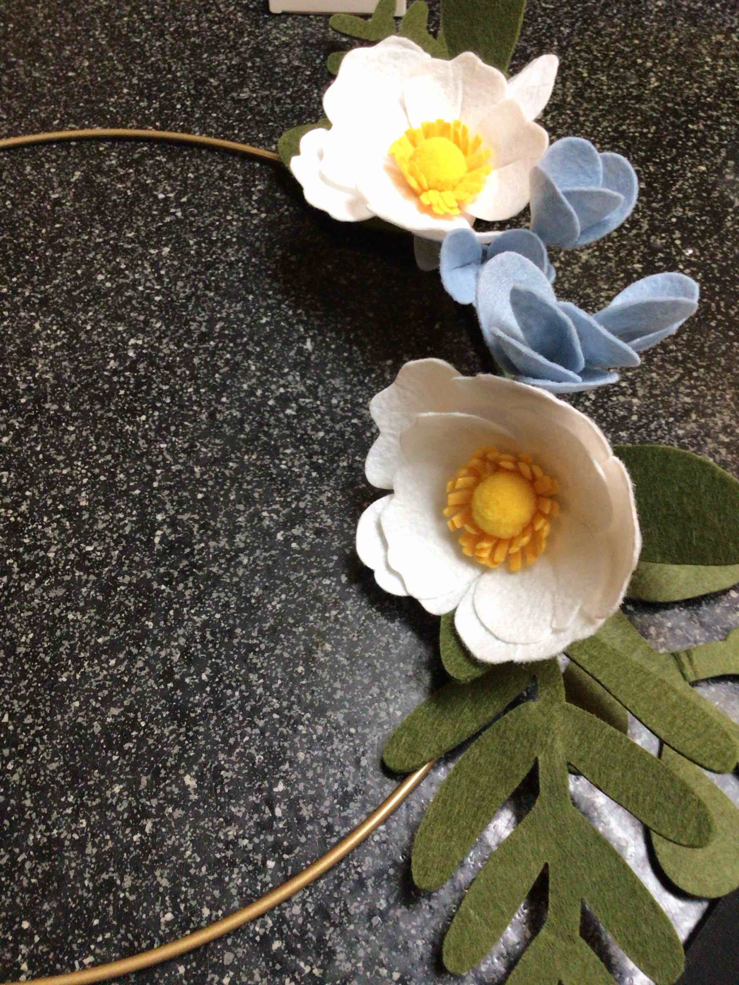 Spritz - Metal Ring - Wreath - 13 3/4 in. dia. 