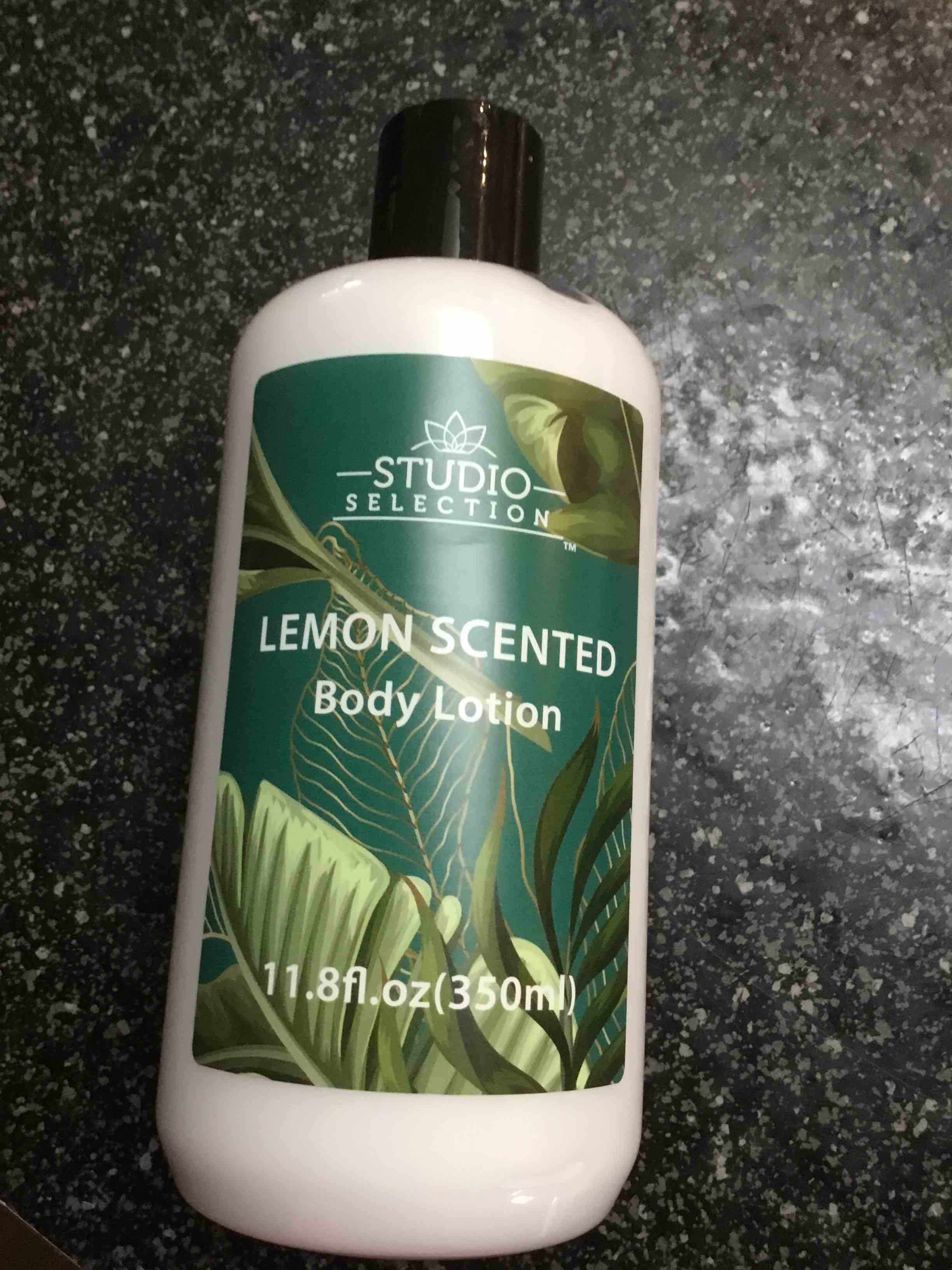 Studio Selection - Lemon Scented - Body Lotion - 11.8 oz 