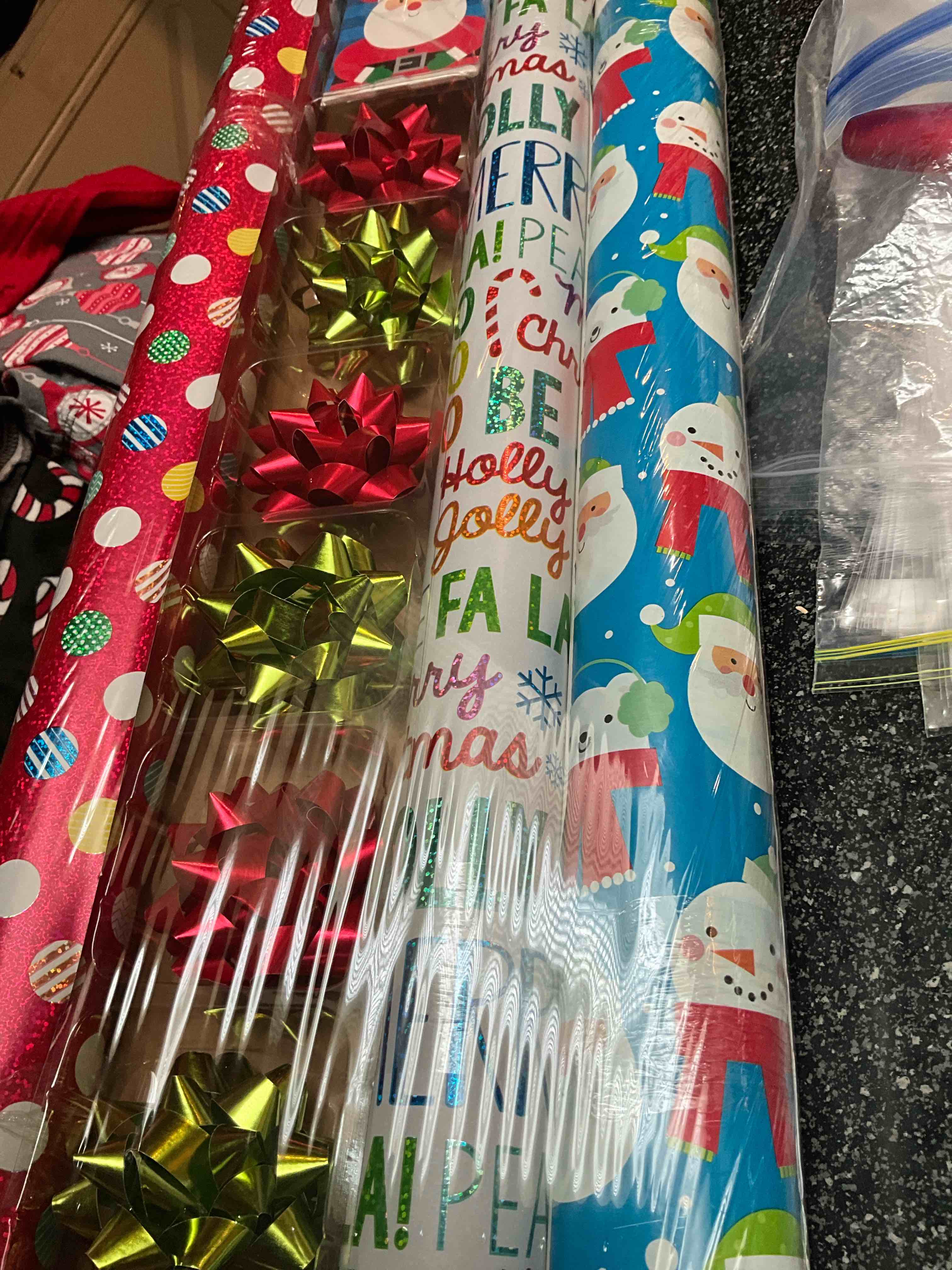 Premium Wrap Kit - 18 pcs - Wrapping Paper - Gift Tags - Bows