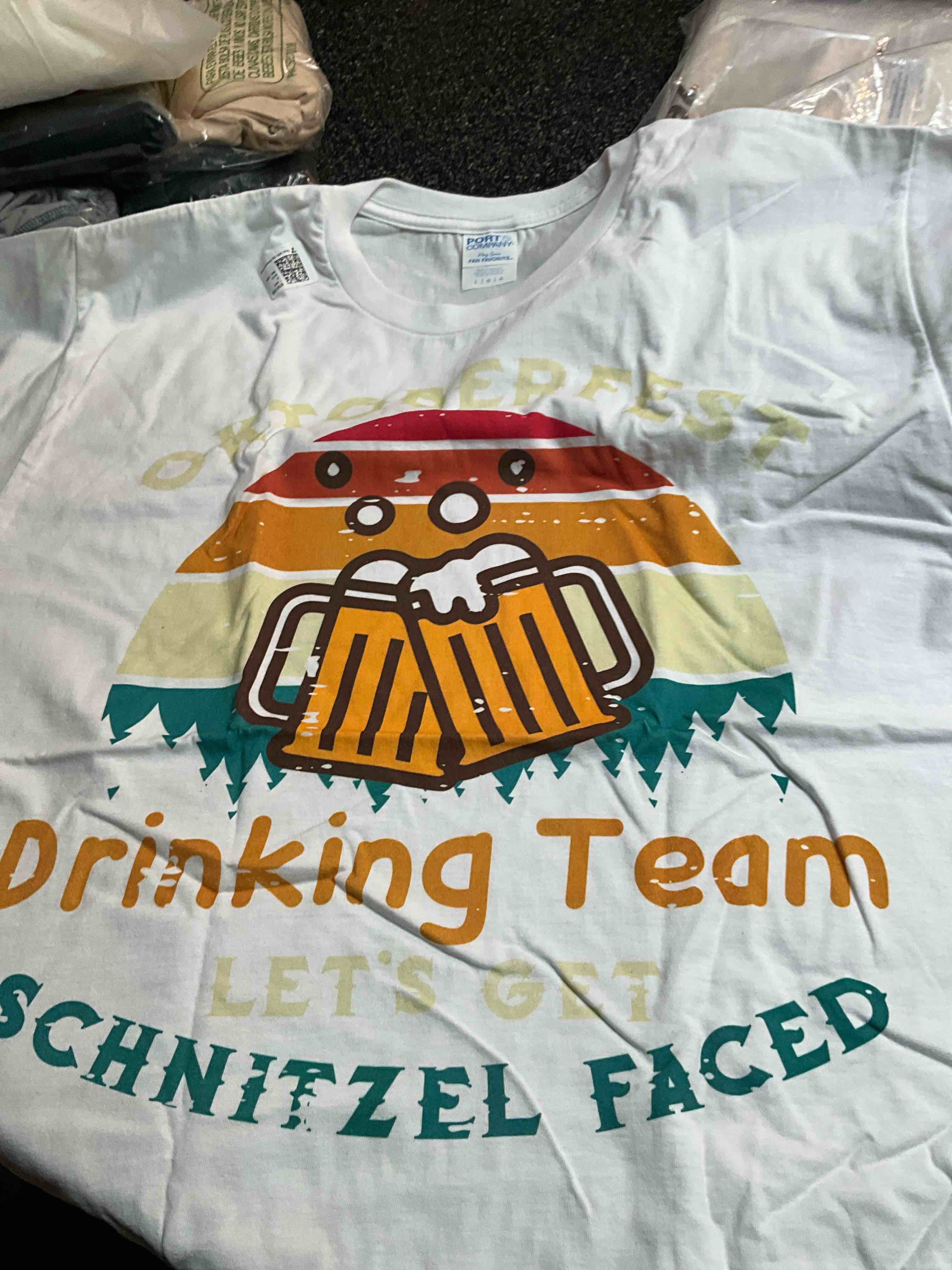 Octoberfest Drinking Team - T-shirt - size - L 