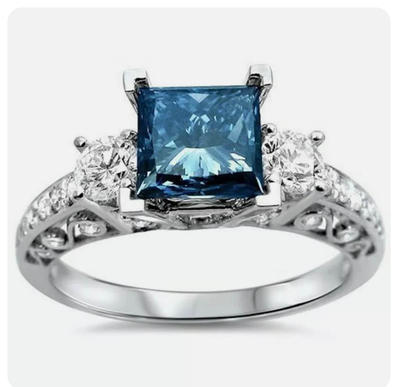 Elegant 925 Silver Princess Cut ring Sz 8