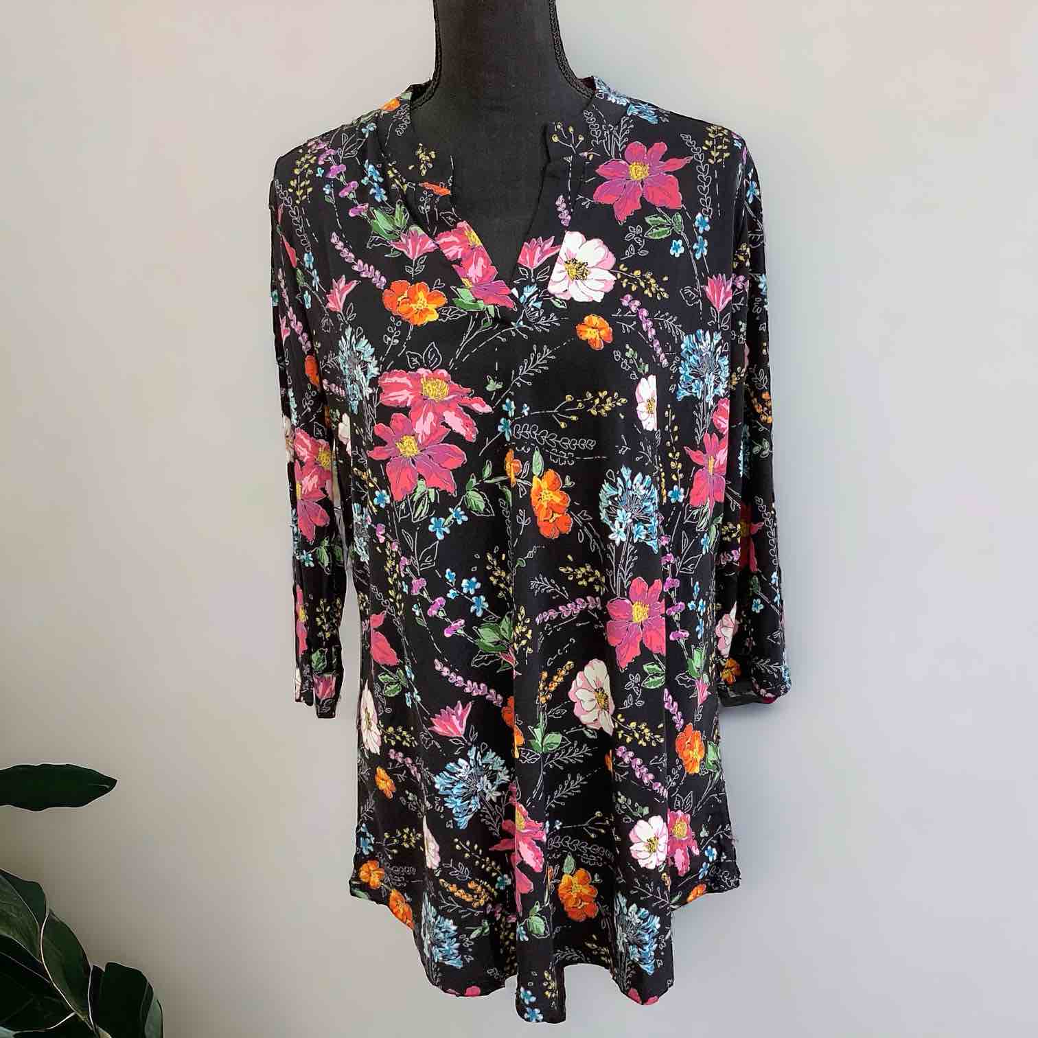 LG/XL, Mountain Mamas Tunic