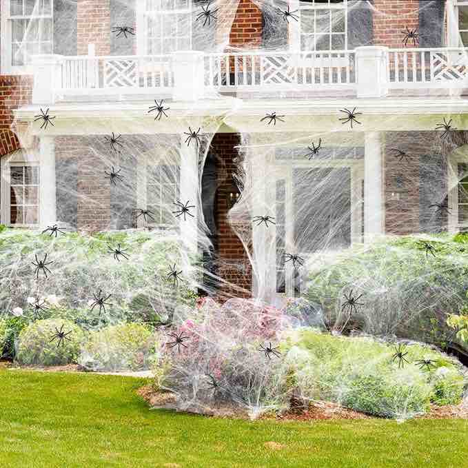 JooYuan 900 sqft Spider Webs Halloween Decorations with 30 Fake Spiders,Super Stretch Cobwebs for Halloween Party Decor Indoor and Outdoor Home Yard Party Supplies
