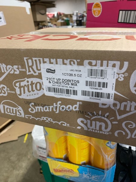 https://s3.amazonaws.com/lotting-images-prod/webster/WEB30152886_1735835226845.jpeg