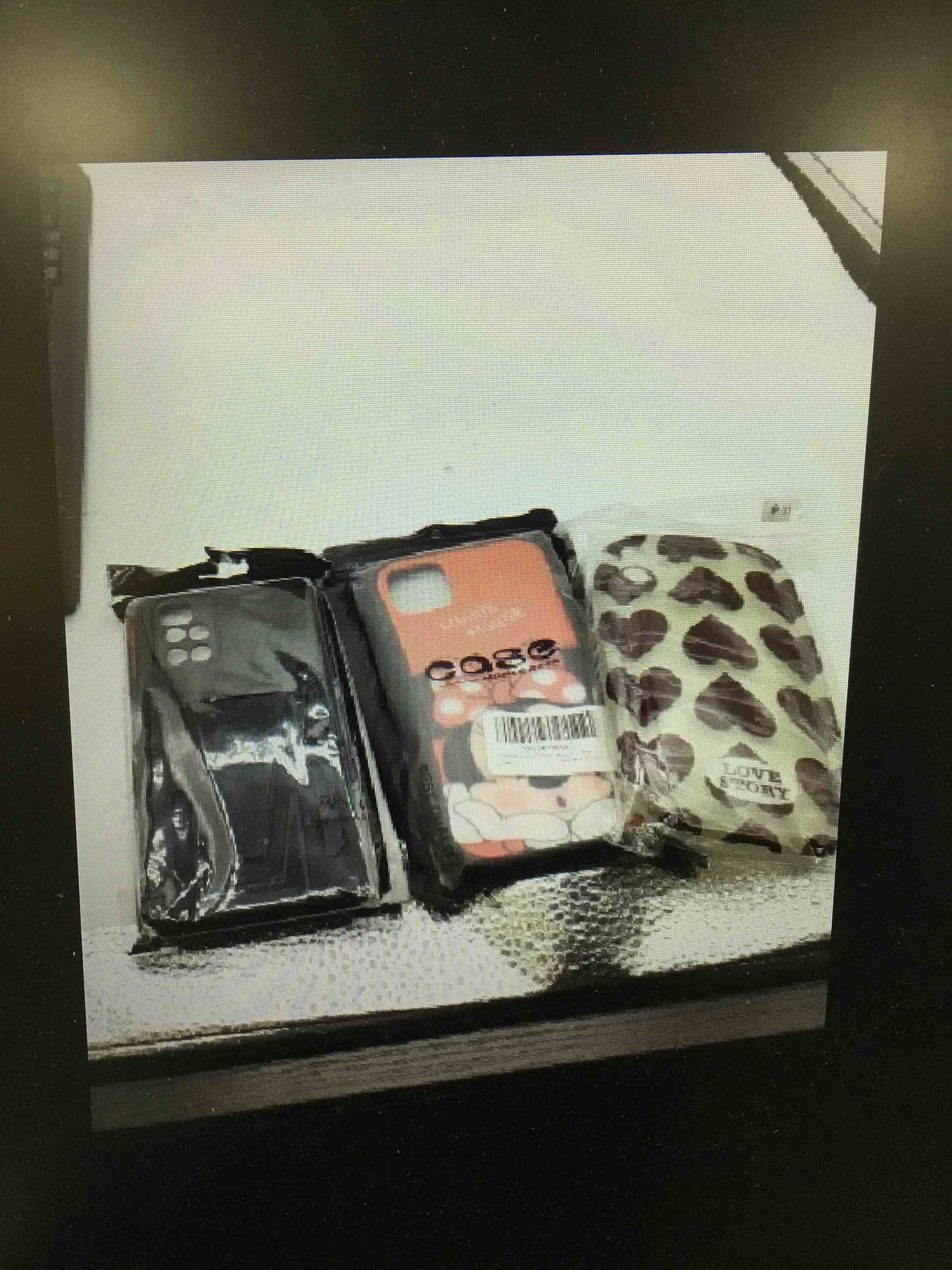 LOT OF ASSORTED PHONE CASES