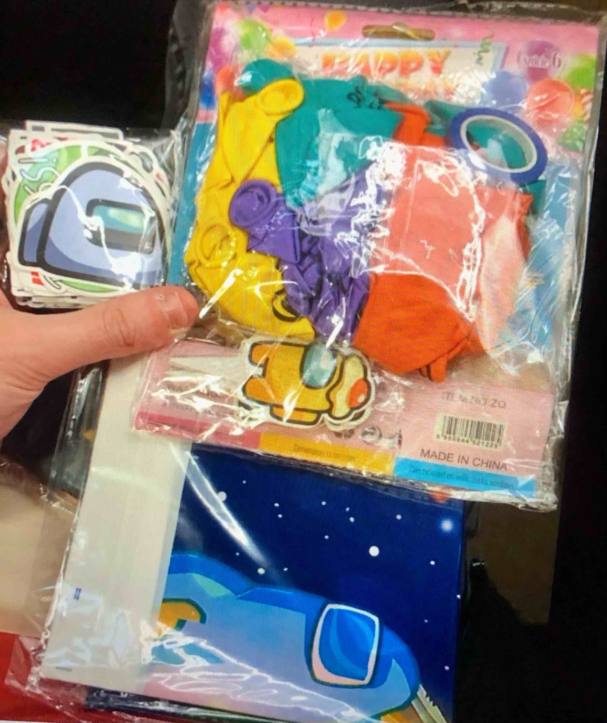 VERSAINSECT Birthday Party Supplies, ????? ?? Party Decorations Include Birthday Banner,Cake Topper,Cupcake Topper,Backdrop Garden sculpture outdoor