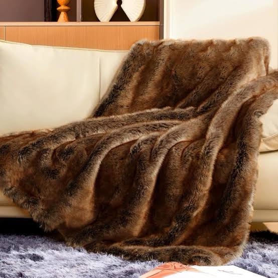 Touchat Luxury 1000GSM Faux Fur Throw Blanket, Super Thick Warm Cozy Grey Blankets for Couch Bed Sofa, Plush Fuzzy Elegant Soft Reversible Mink Blanket for Living Room Bedroom, 50x60,Brown