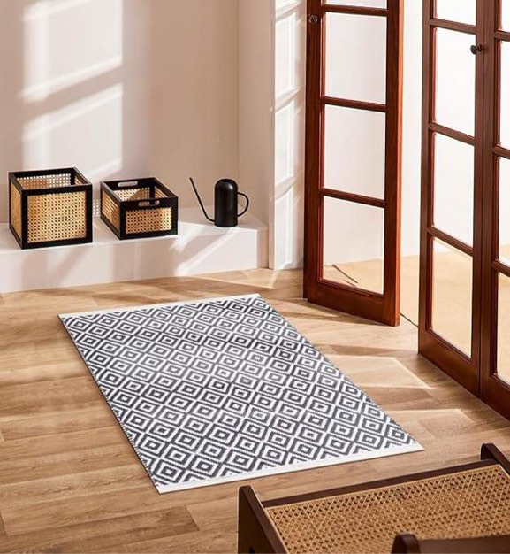 CozyWeave Area Rug - Floor Rug 22x34 inch - 100% Cotton Hand-Woven Rug - Washable Farmhouse Area Rug for Bedroom Living Room Laundry Room Kitchen Entryway Hallway - Cream Grey