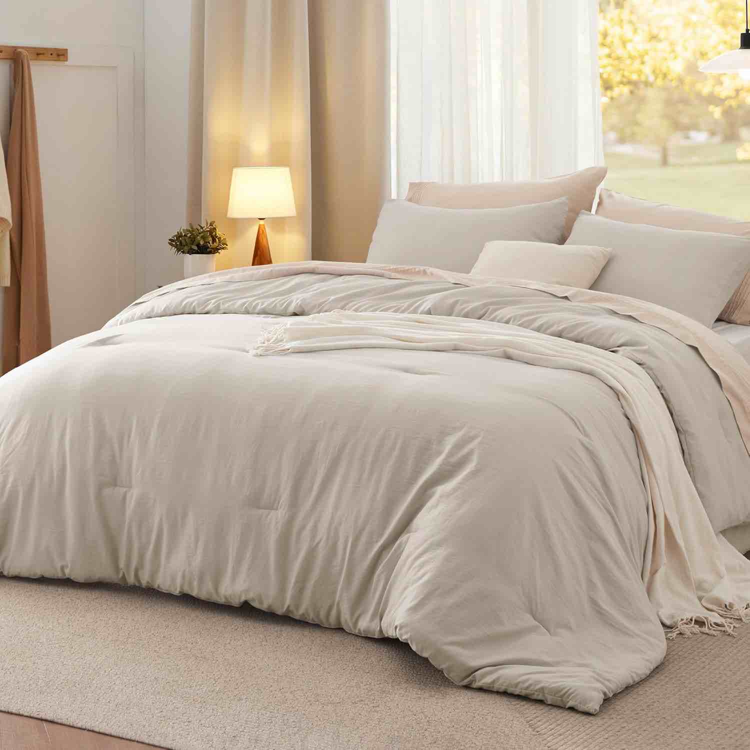 Bedsure FULL Size Comforter Set, Linen Soft Prewashed Bed Comforter for All Seasons, 3 Pieces Warm Bedding Sets, 1 Lightweight Comforter and 2 Pillowcases (20"x26")