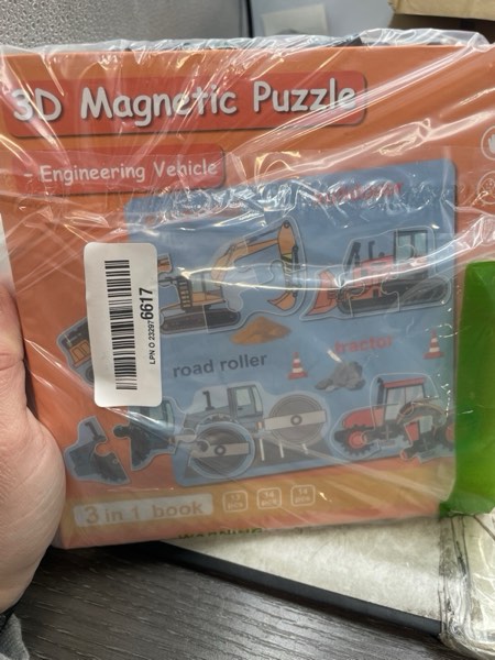 https://s3.amazonaws.com/lotting-images-prod/webster/WEB30273397_1733843802145.jpeg