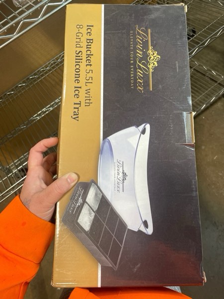 https://s3.amazonaws.com/lotting-images-prod/webster/WEB30274481_1734407411711.jpeg