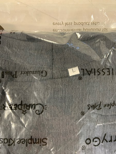 https://s3.amazonaws.com/lotting-images-prod/webster/WEB303116179_1731095512988.jpeg