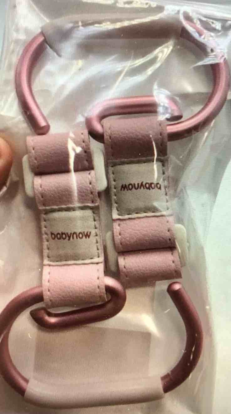 Grehge ler Hooks Clip or Hanging Diaper Ba