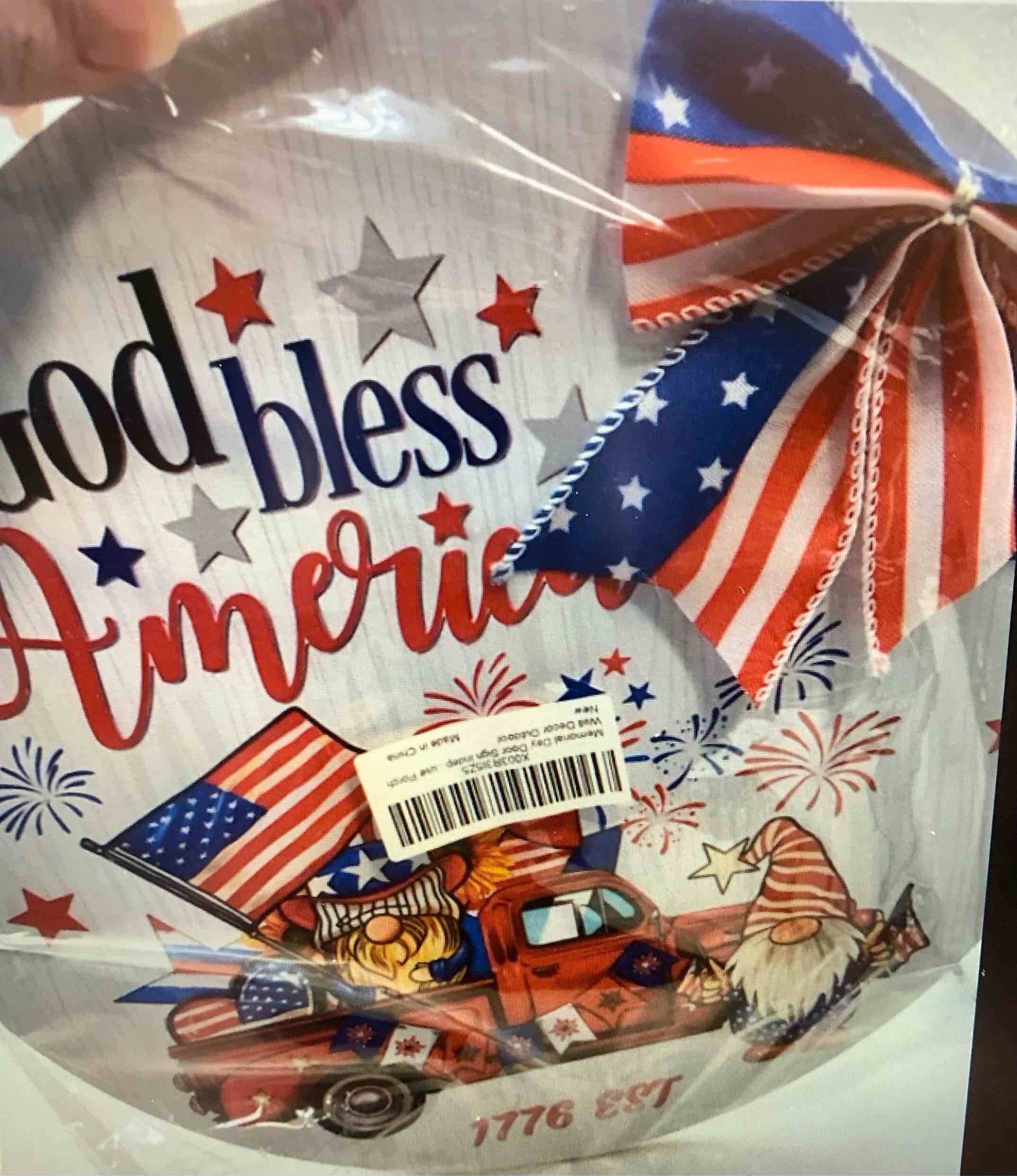 Patriotic Memorial Day Door Sign Independence Day 4th of July Door Hanger God Bless American Door Hanging Welcome Front for Door Decoration Wreaths Farmhouse Porch Wall Party Decoration