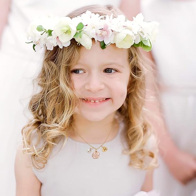 VERSRH Flower Girl Rose Necklace, Wedding Flower Girl Gift with Message Card, Thank You for Being My Flower Girl, Rose Gold Petal Jewelry Gift for Wedding Engagement Flower Girls (Letter P)
