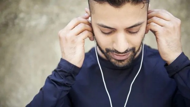 Wired Earbuds — Powerful Sound