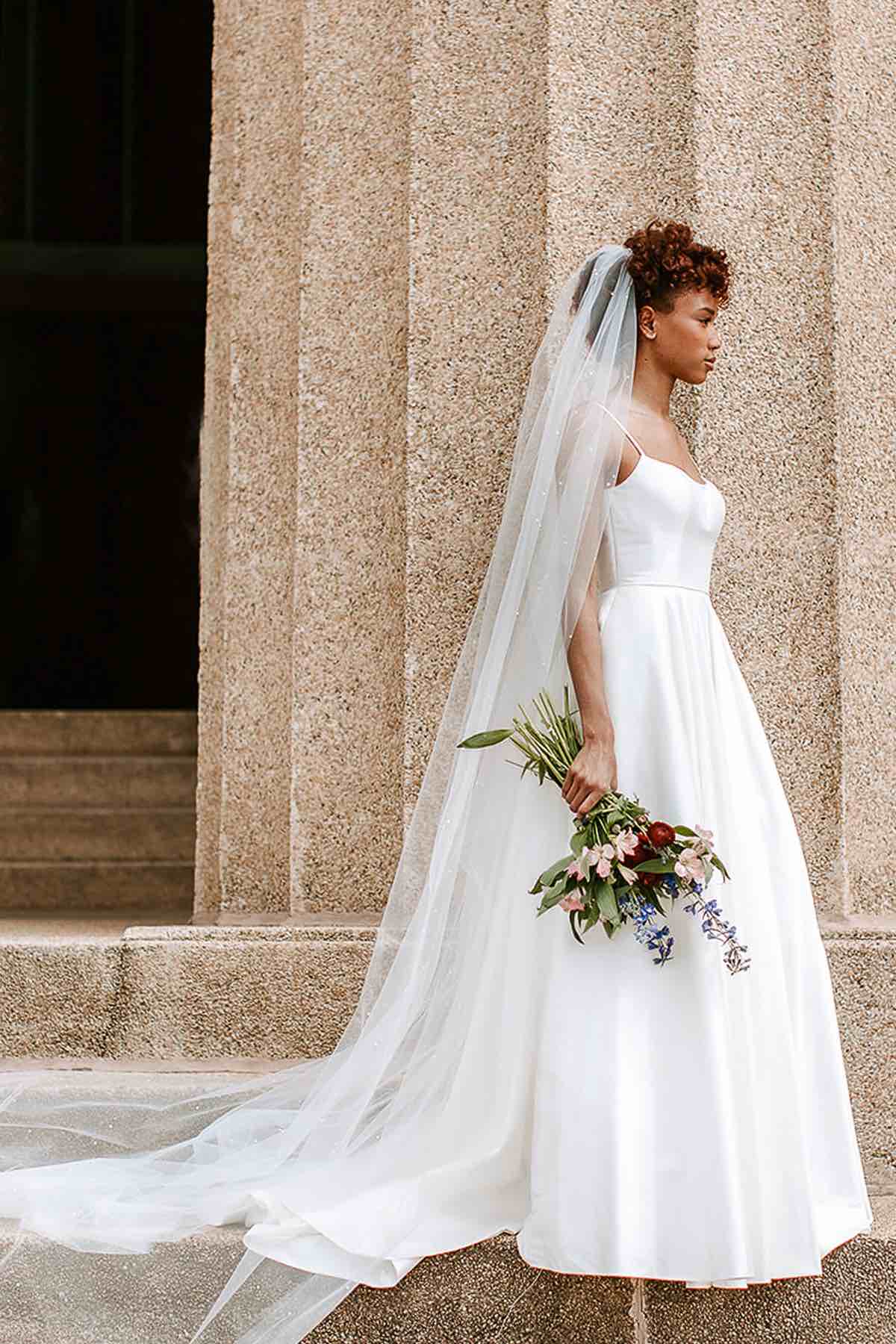 LQX-PEARL-VEIL (Content May Vary)