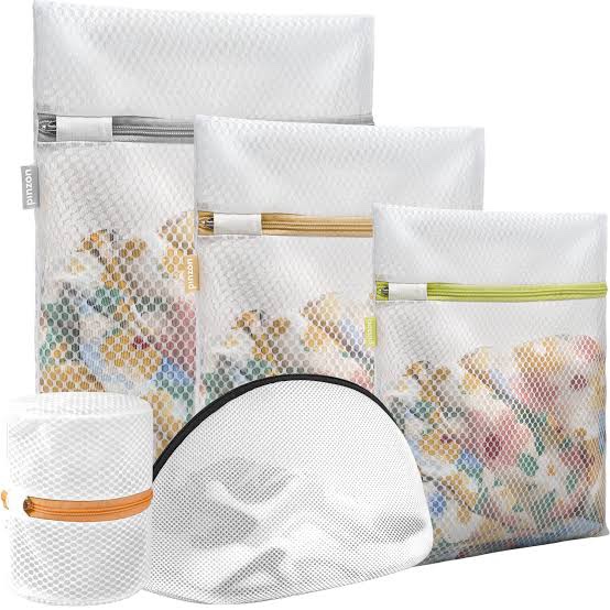 Amazon Brand - Pinzon Delicates Mesh Laundry Bags, Washing Machine Wash Bags, Reusable and Durable Mesh Wash Bags for Delicates Blouse, Hosiery, Underwear, Bra, Lingerie Baby Clothes - 5 Different Sizes