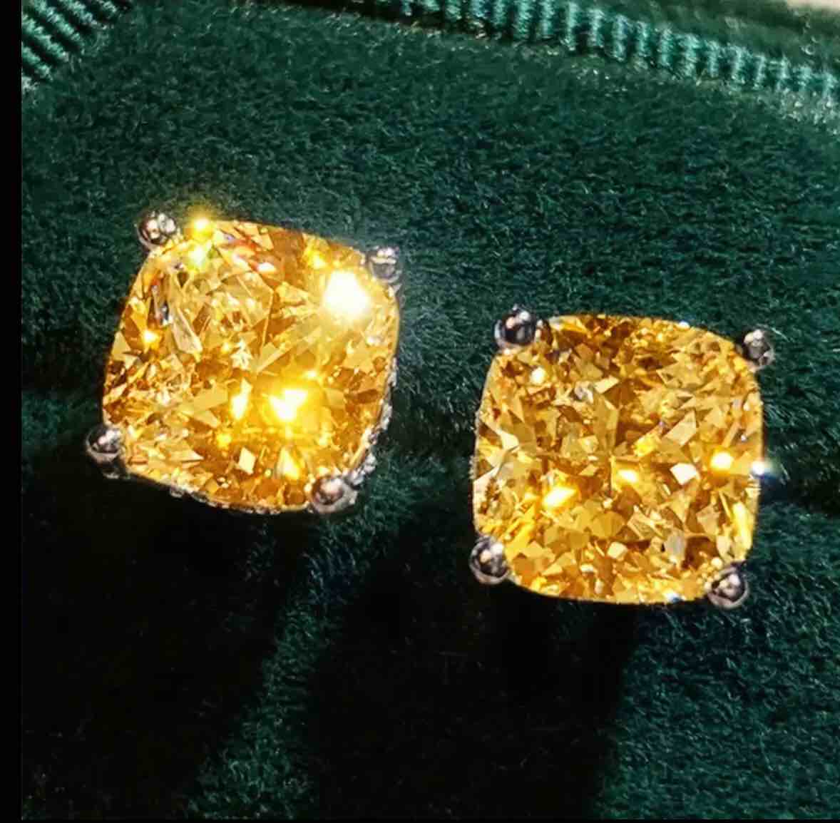 Beautiful 925 Silver Sapphire Earrings 