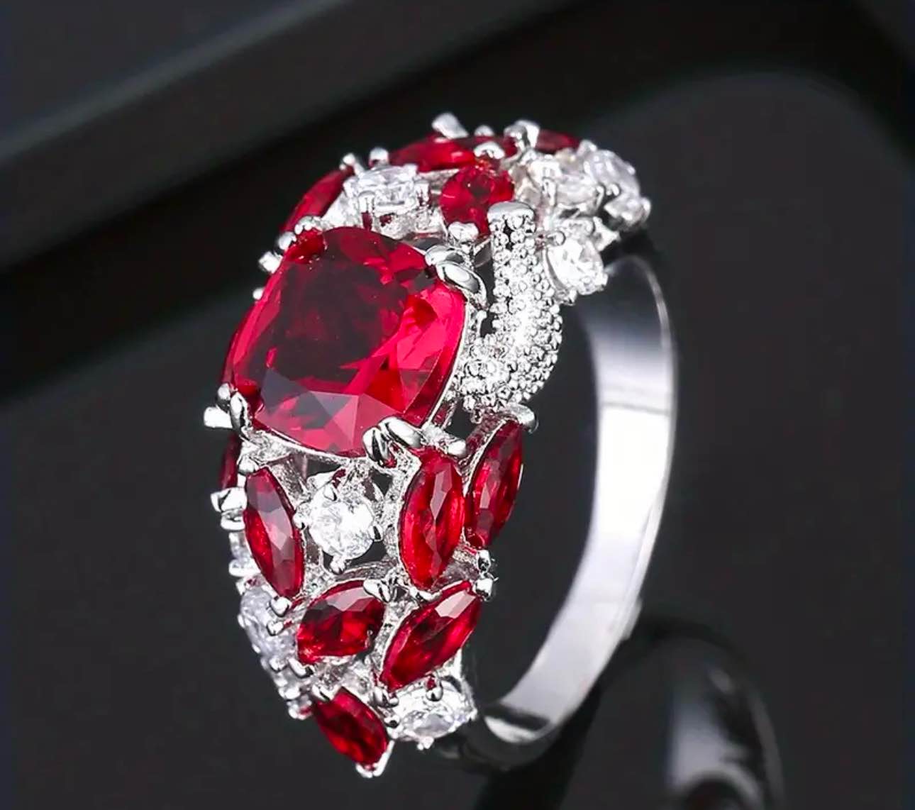 Beautiful 925 Silver Sapphire Ring Sz 7