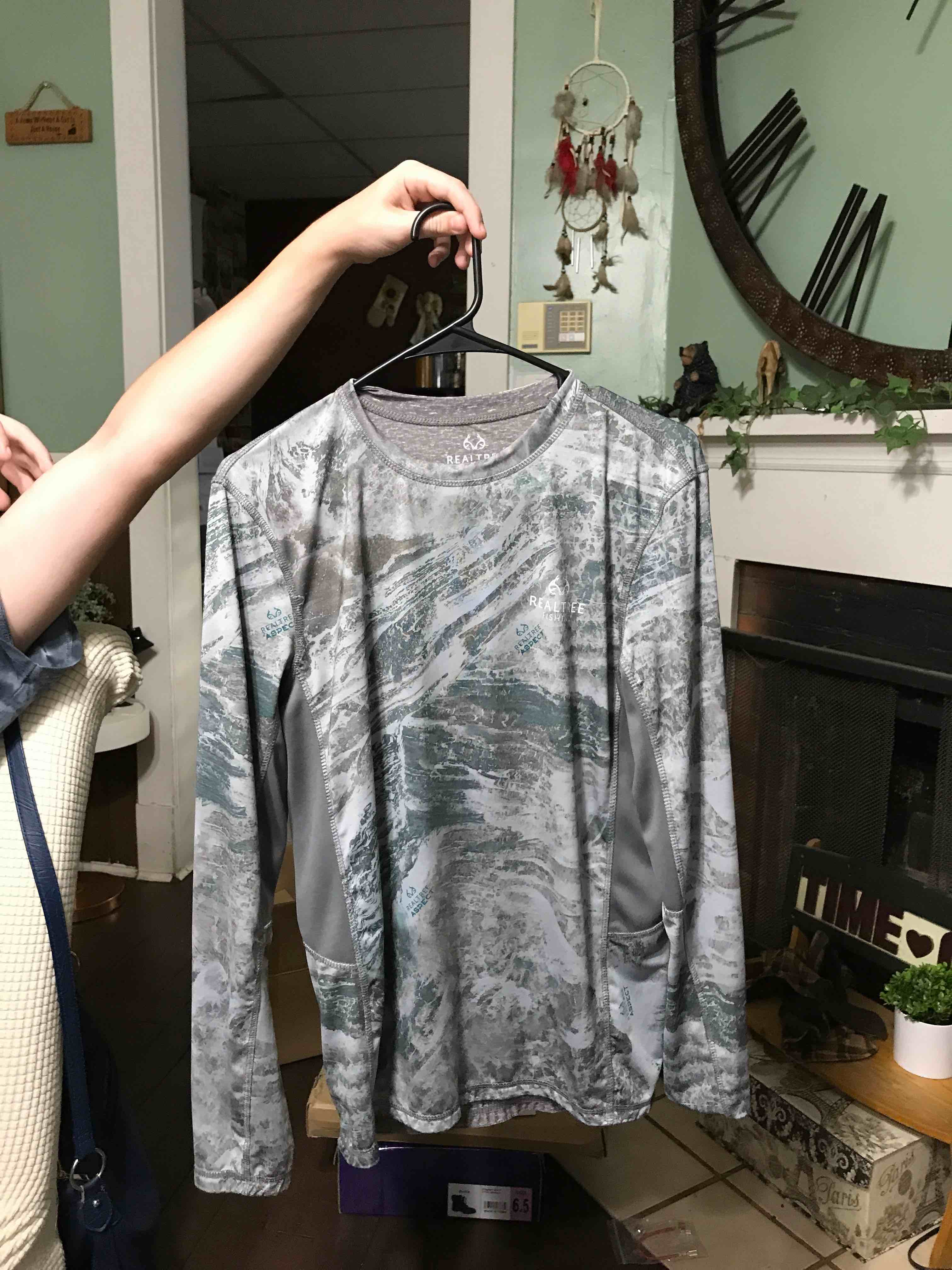 Real tree, gray, long sleeve shirt, size small