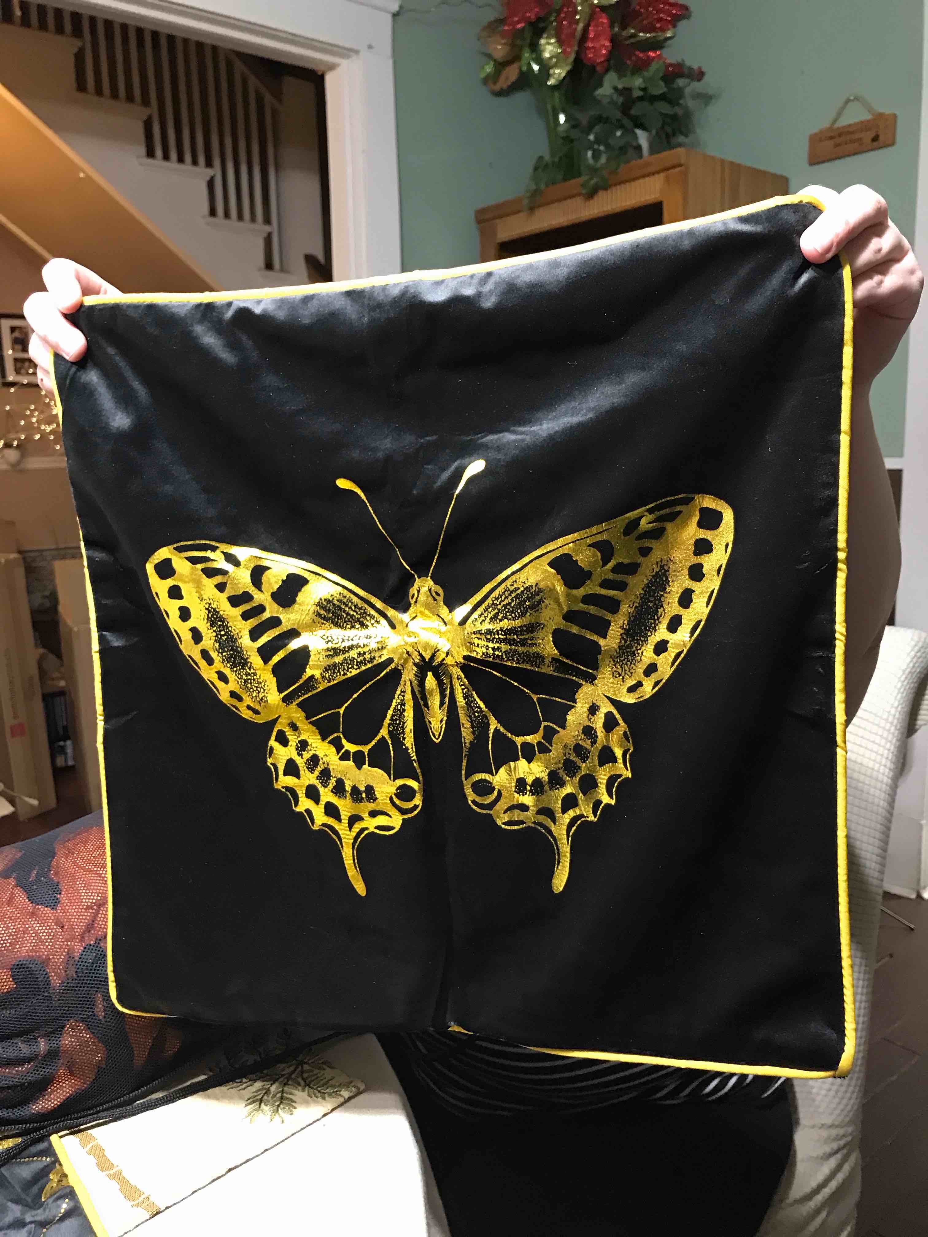 https://s3.amazonaws.com/lotting-images-prod/webster/WEB6102114_1706482884633.jpeg