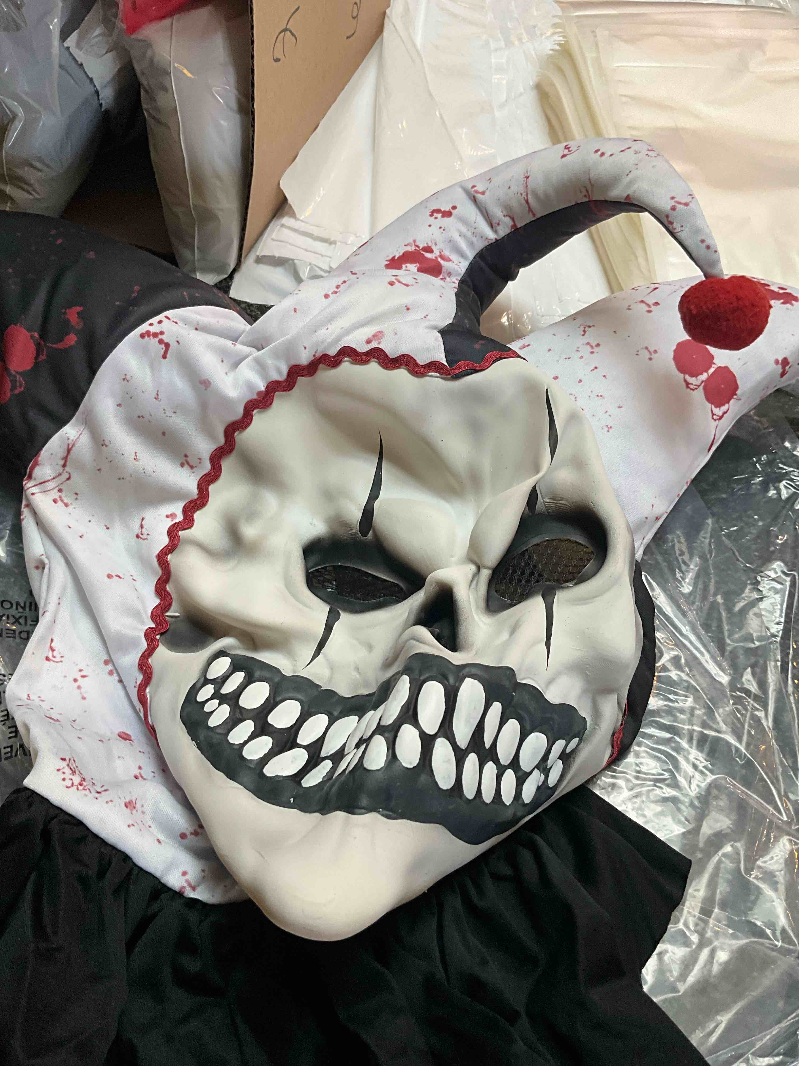 Menacing - Creepy Jester - Mask 