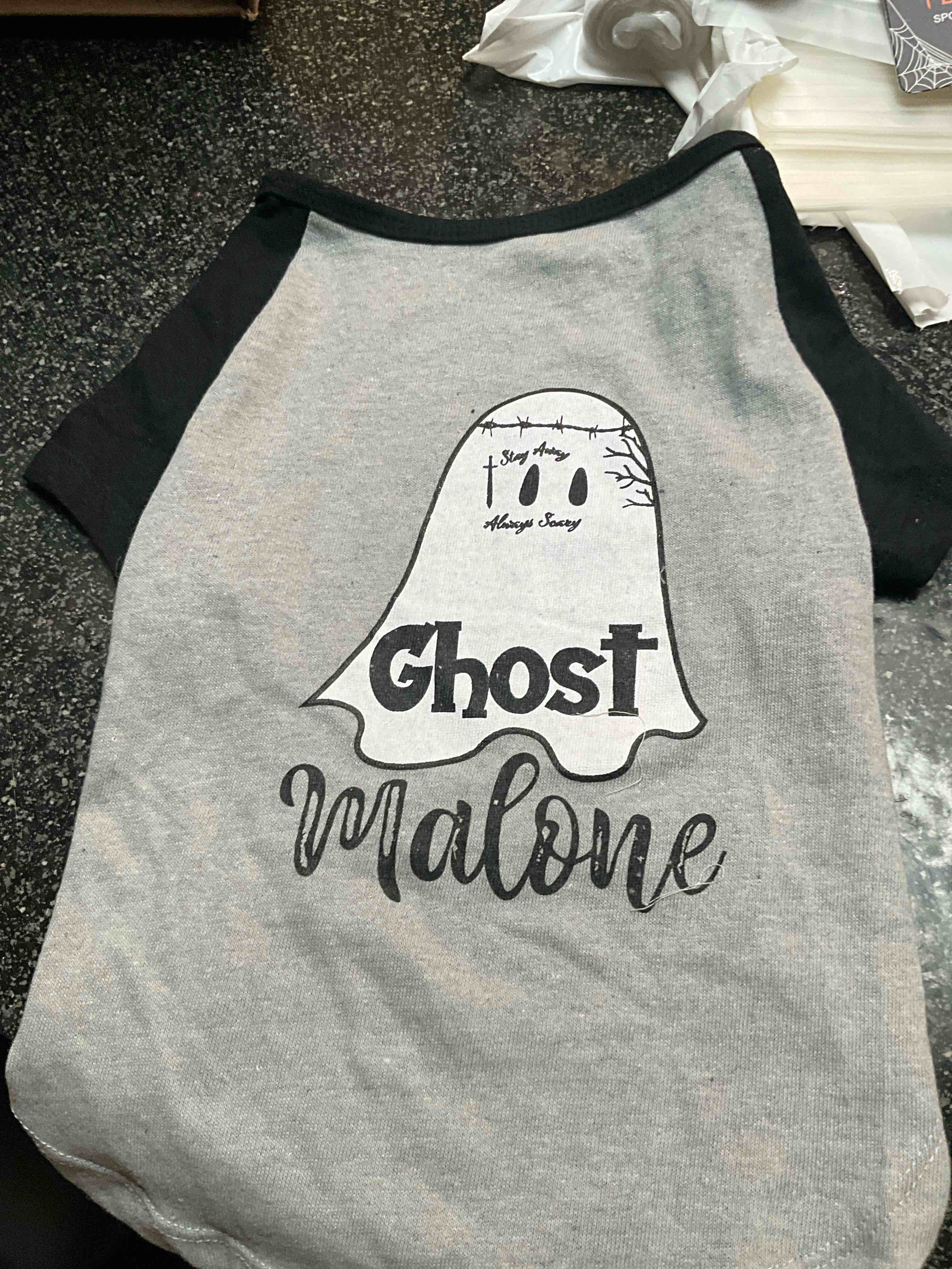 Pet - Halloween Shirt - Ghost Malone - size - L 
