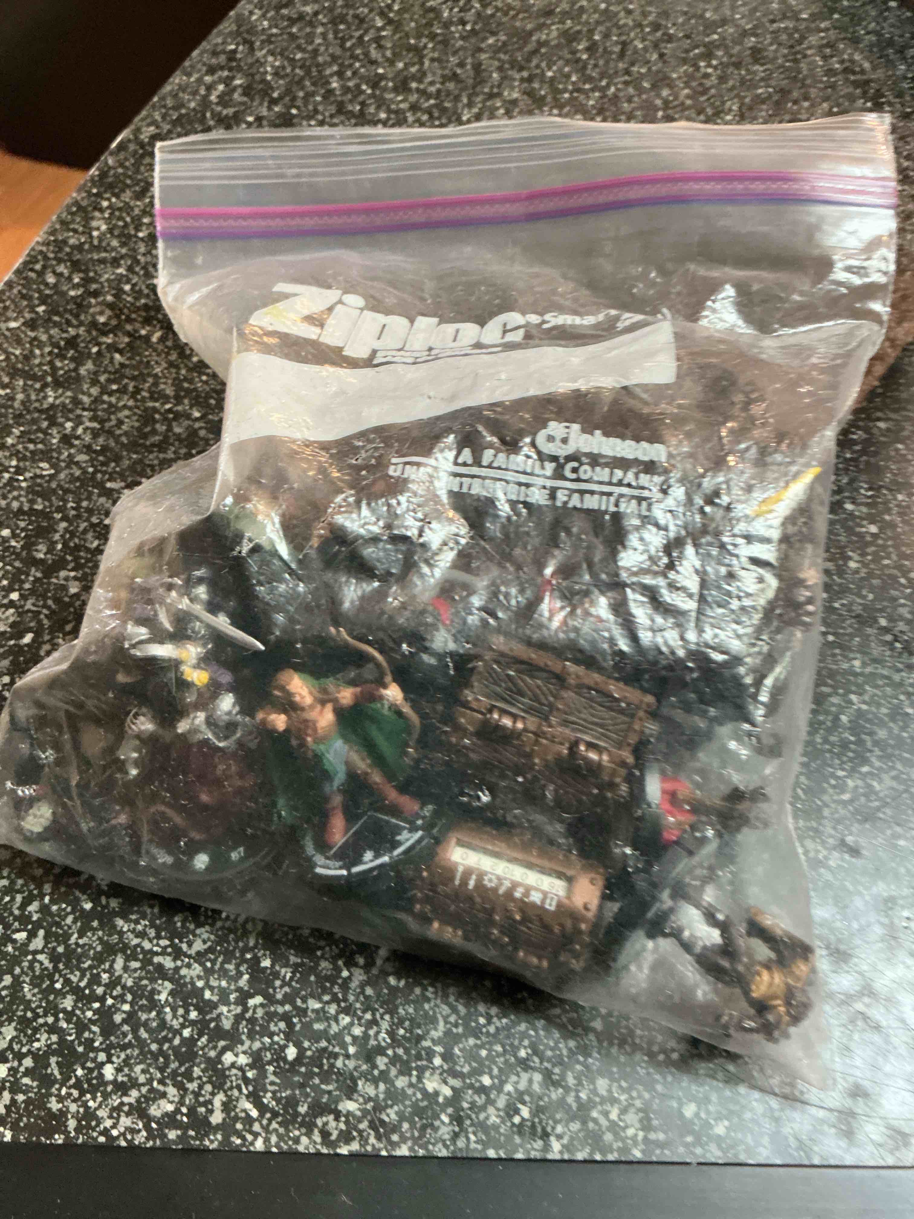 Lot - Miniature Figures - A Skulk From Tabletop Mage Knight 