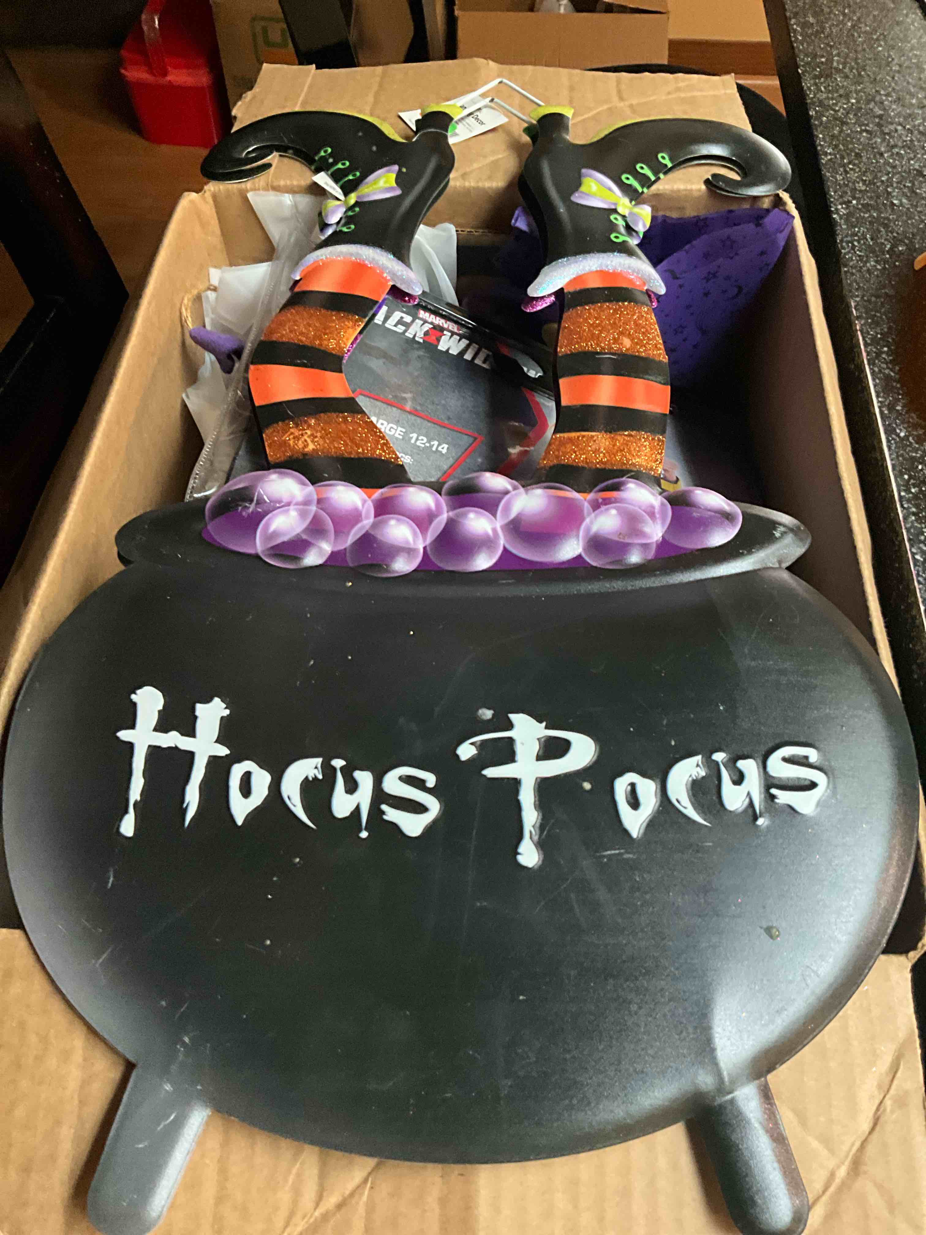 Hocus Pocus - Hanging Halloween Decoration 