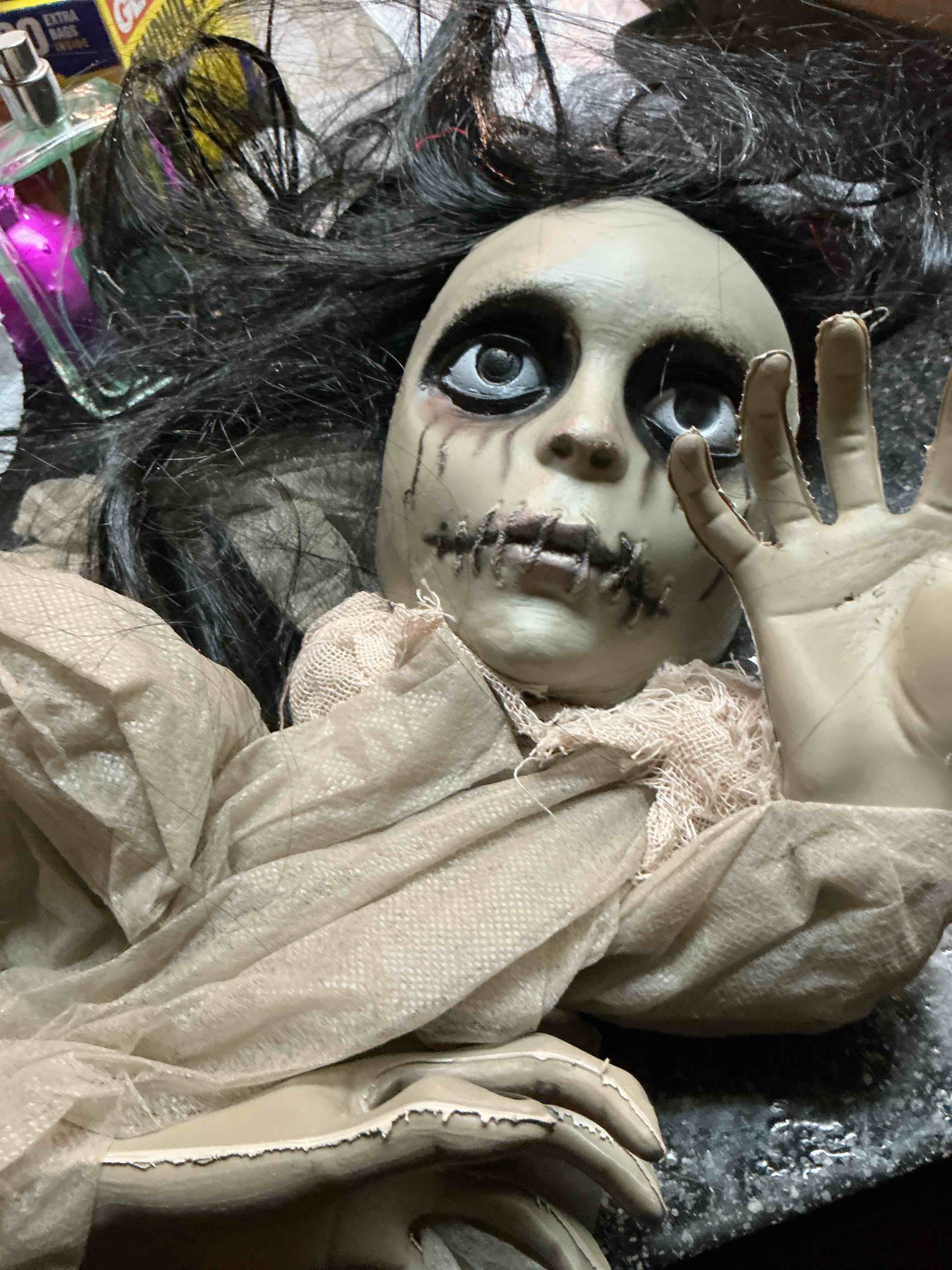 Hanging - Pose-able - Halloween Decoration 