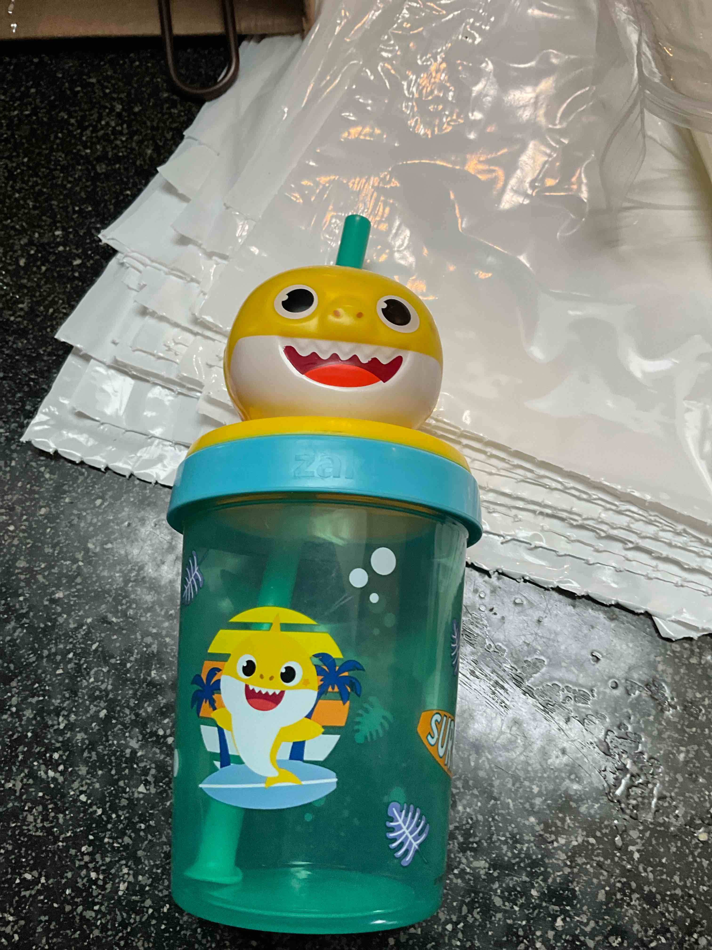 Baby Shark Super Sipper - 13 oz