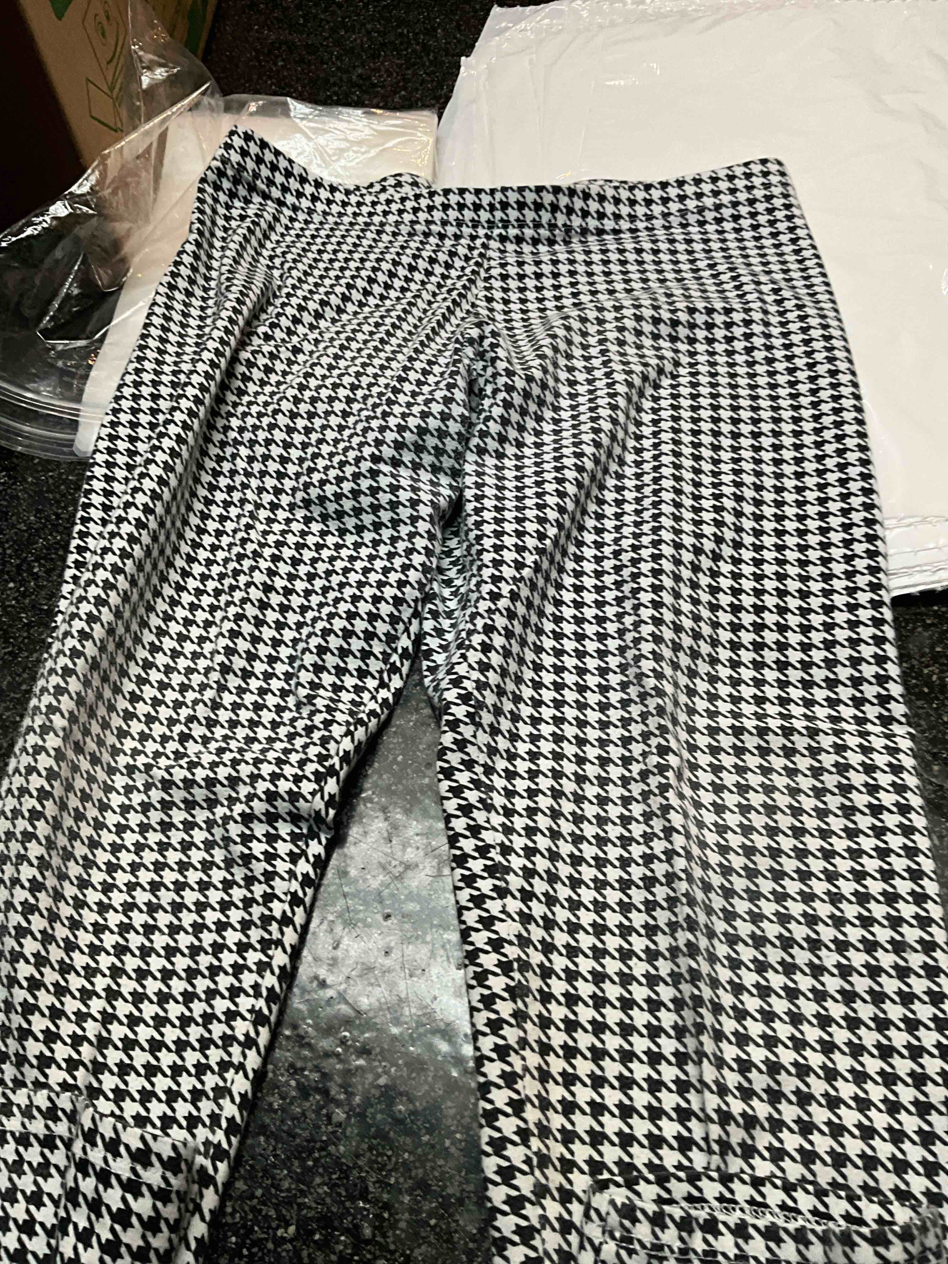 Woman’s - Members Mark - Black/White - Leggings - size -XL 14/16