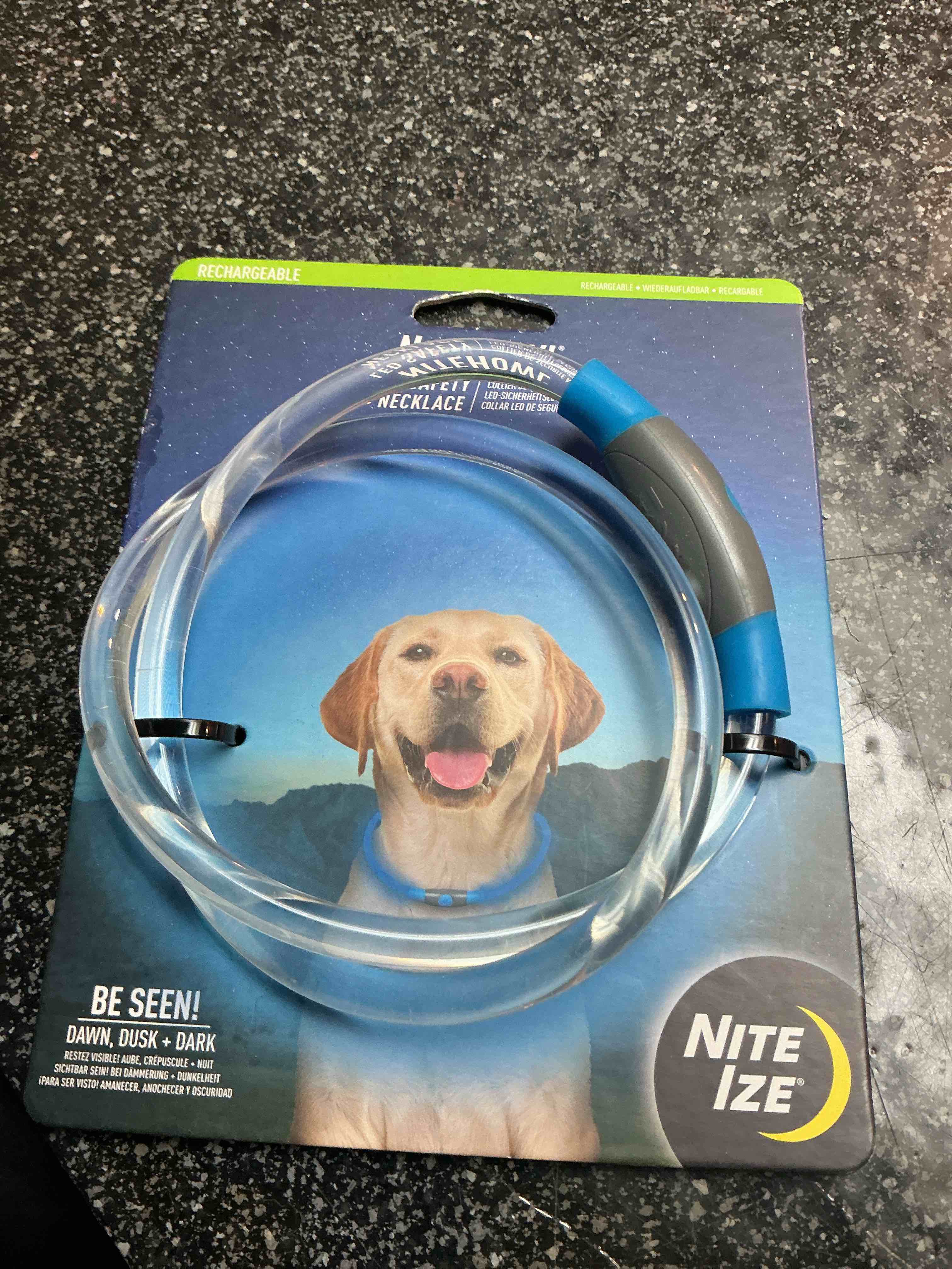 Nite Ize NiteHowl Max Rechargeable LED Safety Necklace - Dog Accessories for Long & Fluffy Coats - LED Glow Necklace for Dogs - Disc-O Select