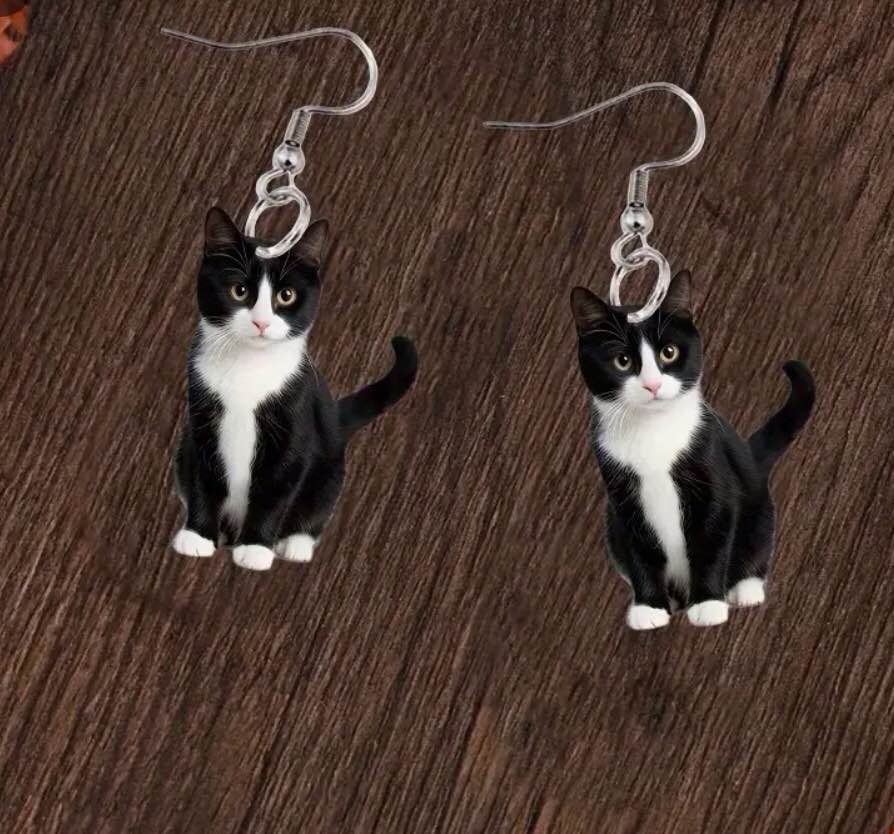 1piar cute black and white cat earrings: cute cartoon style acrylic jewelry, perfect for mom and girlfriend, perfect for holiday gifts and mother's Day gifts, Best for Christmas