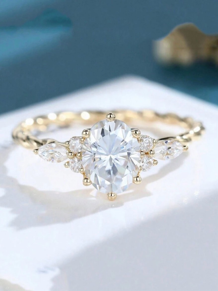 Gorgeous braided vine gold ring (size 8)