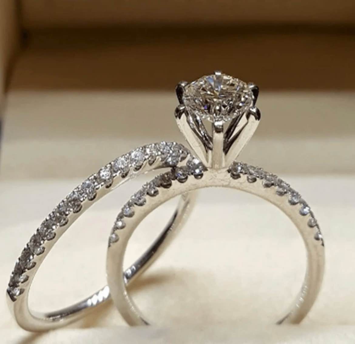 SILVER SOLITAIRE RING WITH BAND (Size 8)