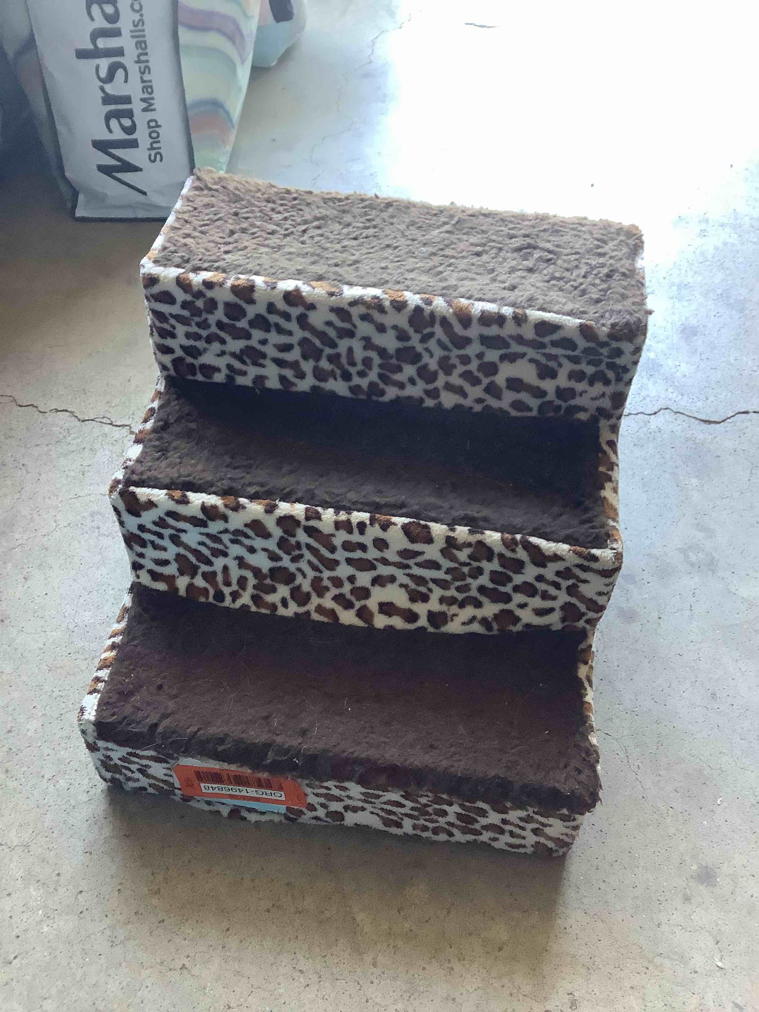 Enjoying Dog Steps (CHEETAH PRINT)for Small Medium Dogs, 3-Step Doggy Stairs for Beds, Assembled Non-Slip Dog Cat Ladder Ramps