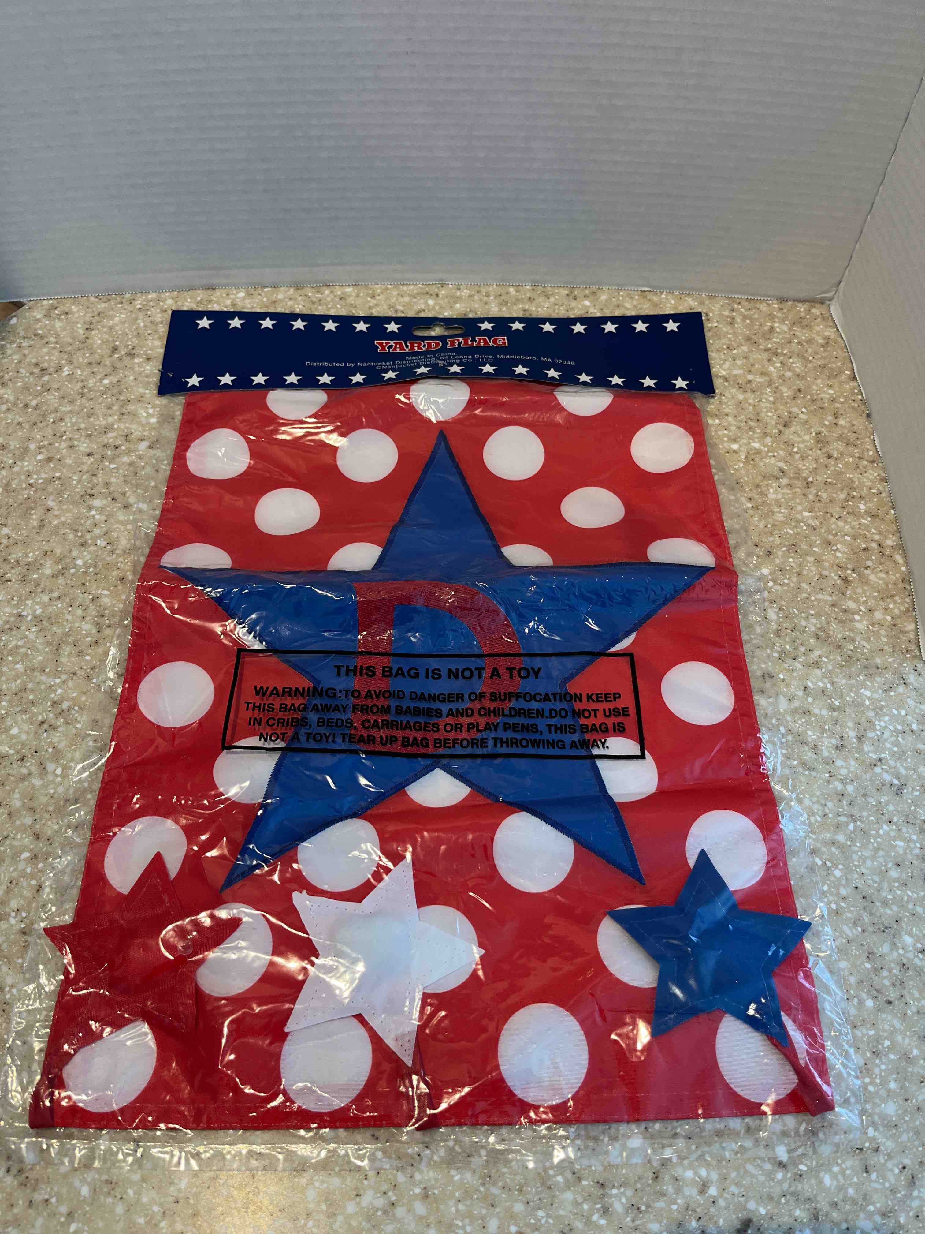 Yard Flag Letter “D”