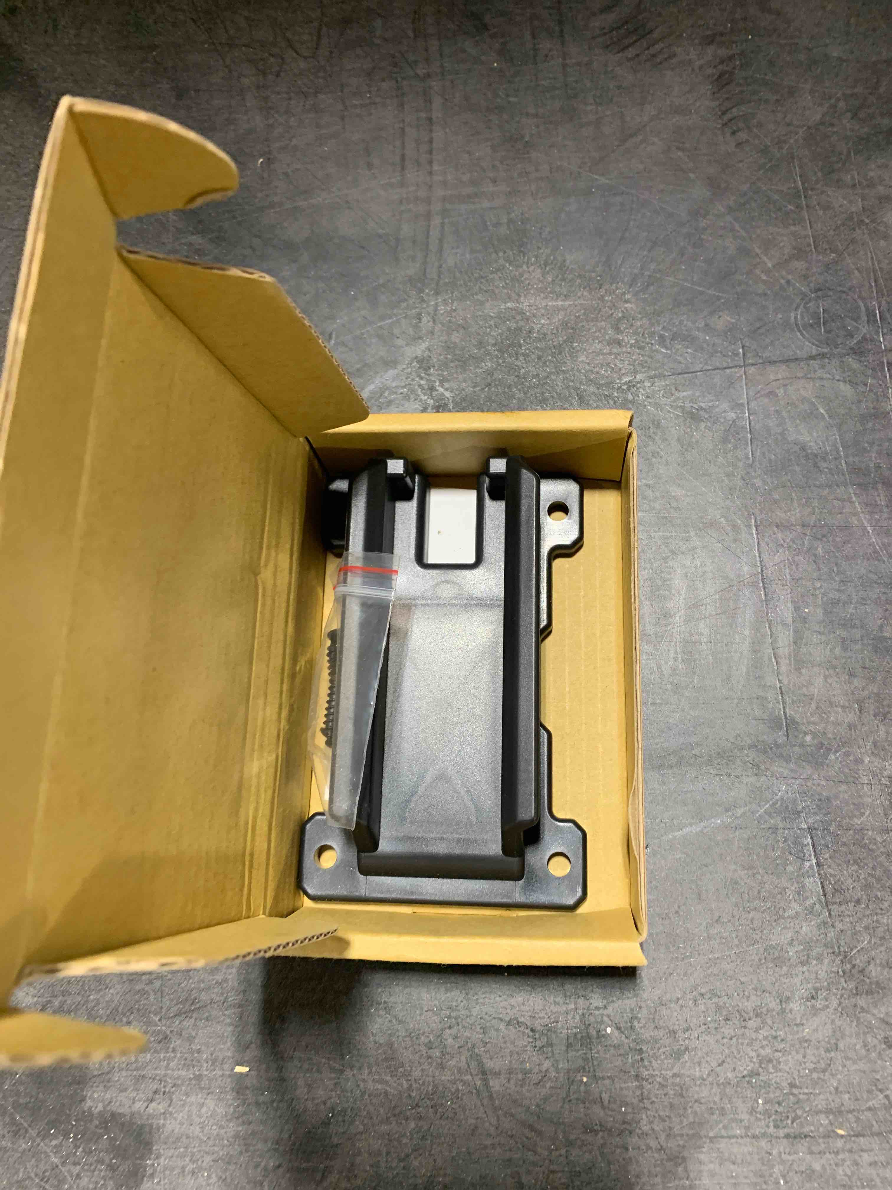 https://s3.amazonaws.com/lotting-images-prod/webster/WEB9555691_1712764648170.jpeg
