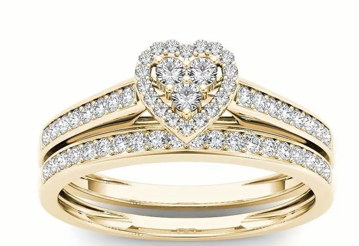 Beautiful 18K Gold Plated Sapphire ring sz 8