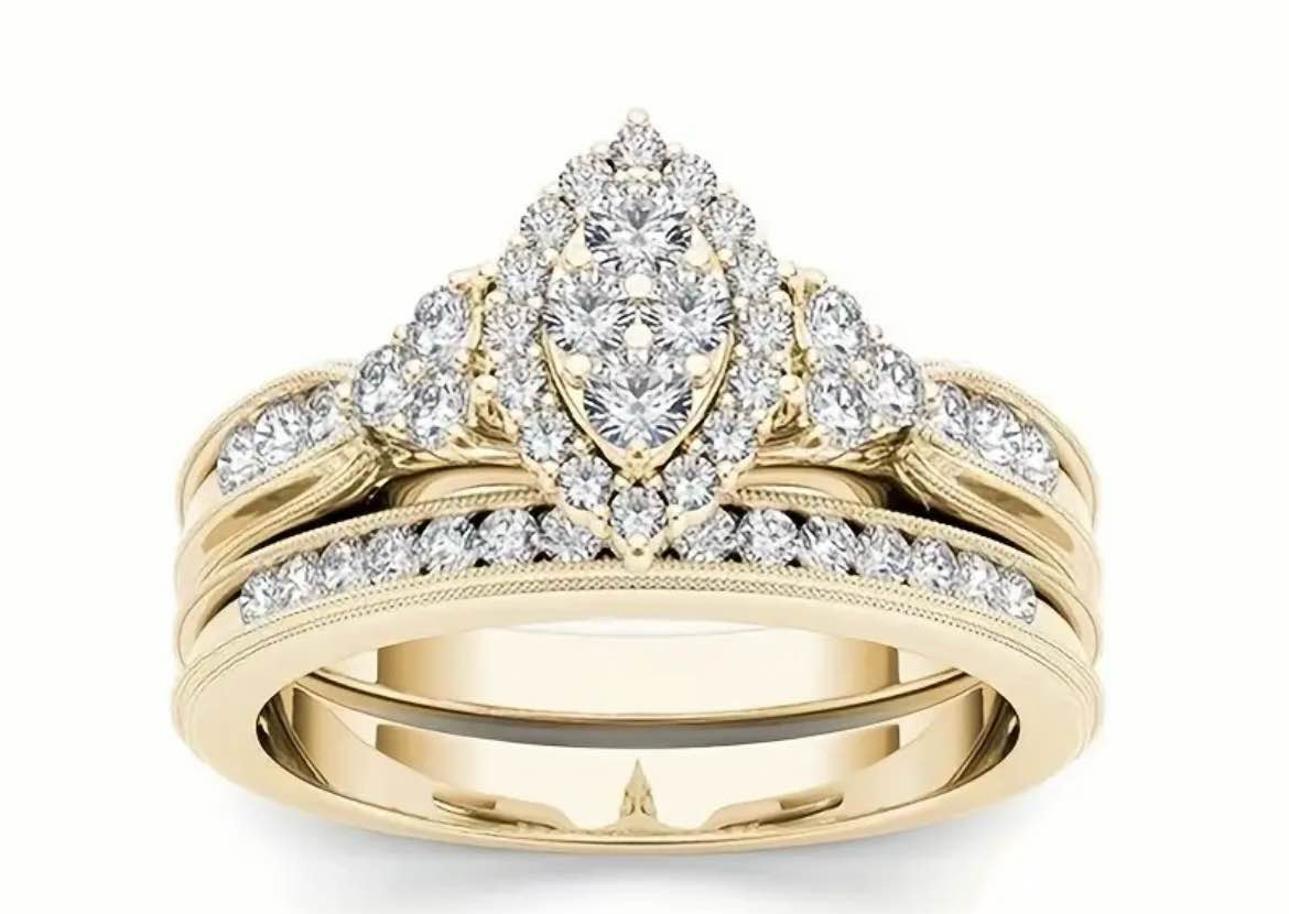 Beautiful 18K Gold Plated Sapphire ring sz 8