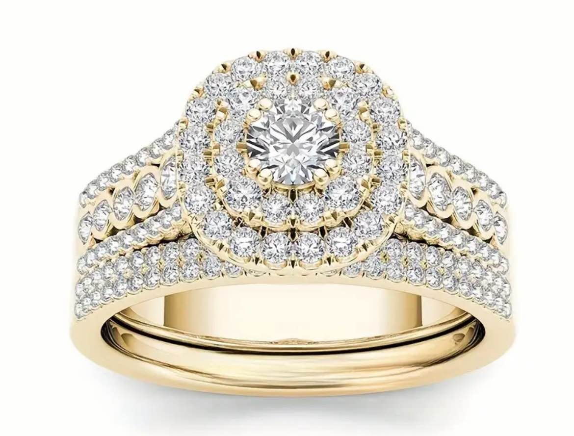 Beautiful 18K Gold Plated Sapphire ring sz 8