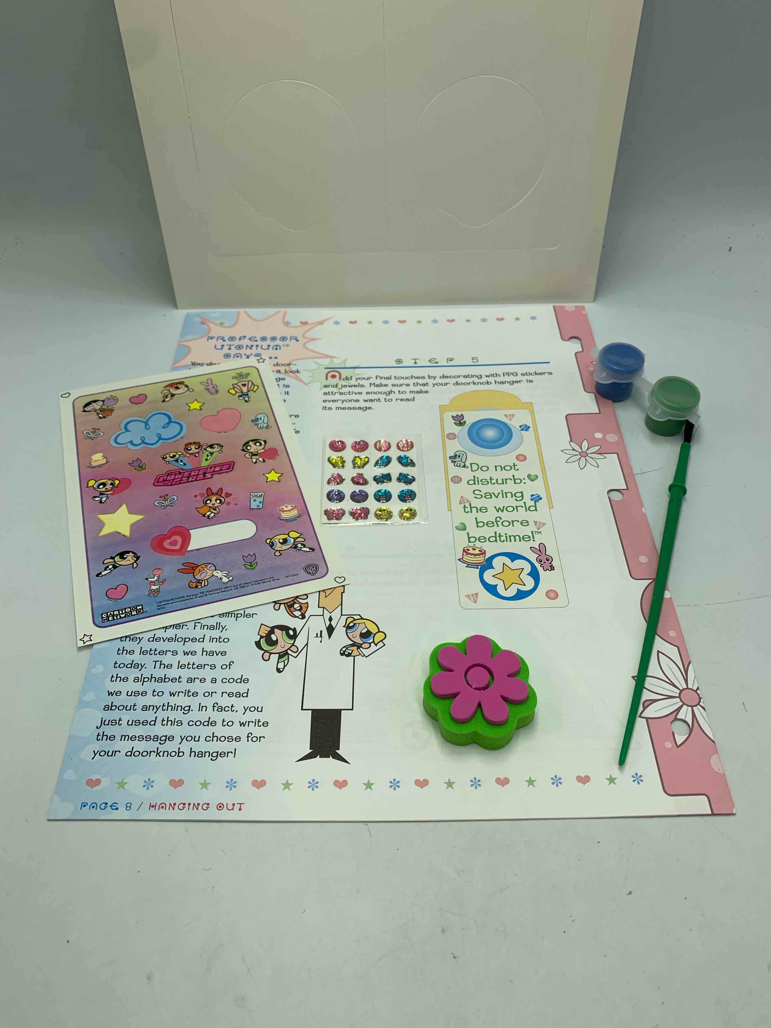 The Powerpuff Girls Door Hanger Art Activity Kit Delta Education NOS Home School