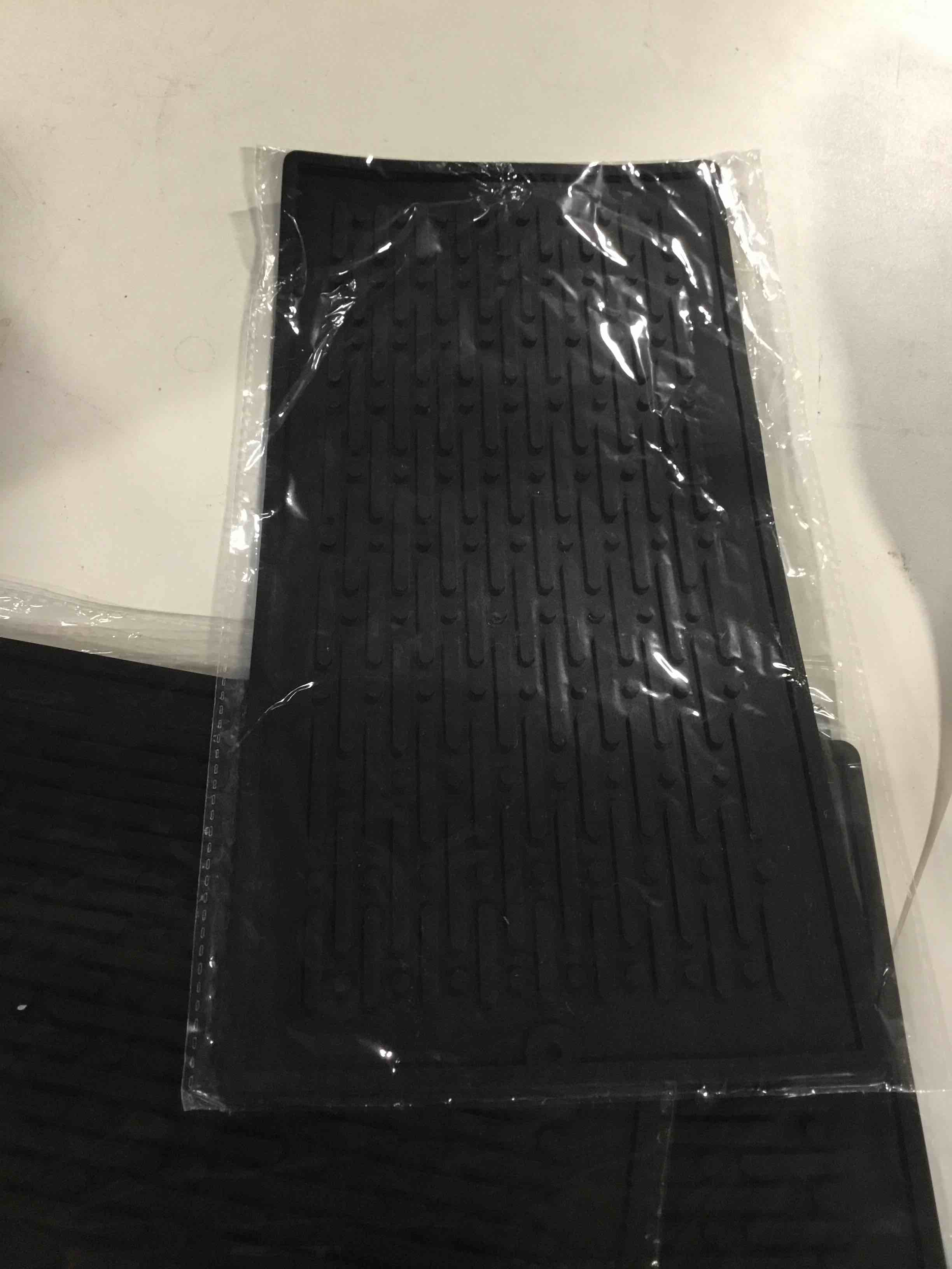 (black)Tongjude Silicone Dish Drying Mat - Small 17.5" x 8" - Flexible Rubber Dish Draining Mat, Heat Resistant Silicone Trivet, Counter Top Mat, Glassware Mat