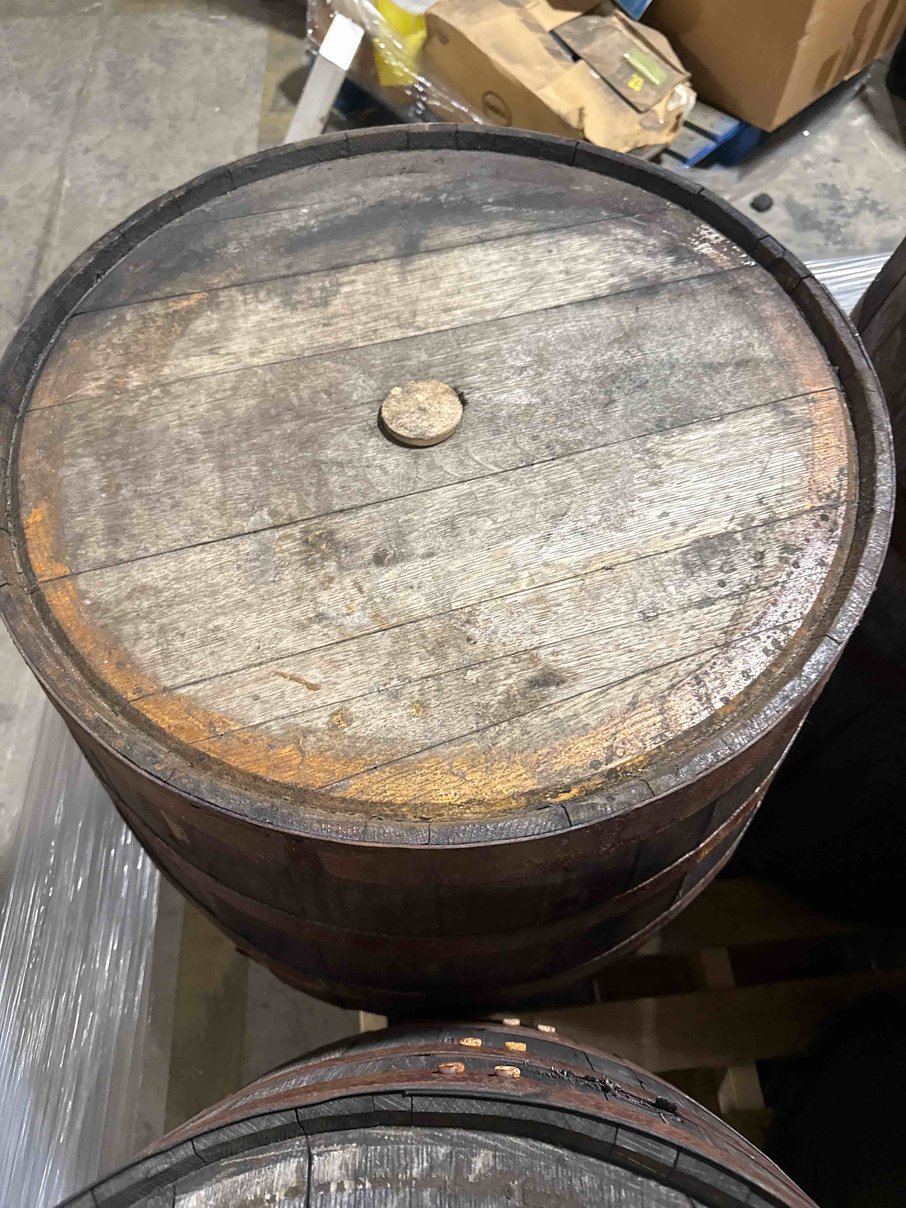 https://s3.amazonaws.com/lotting-images-prod/whiskeybarrel_1776353242206.jpeg