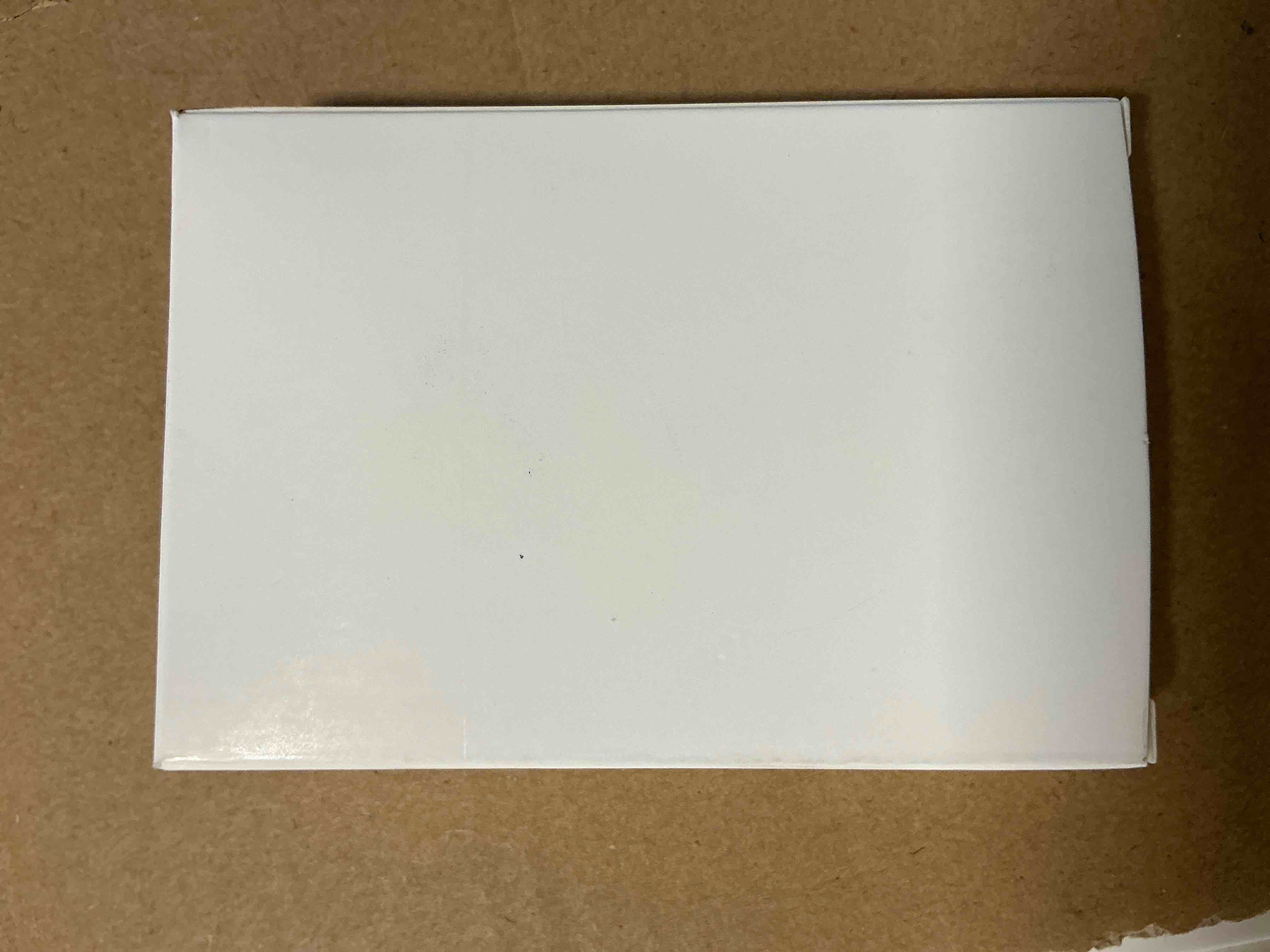 https://s3.amazonaws.com/lotting-images-prod/wirelesscharger_1752772727651.jpeg