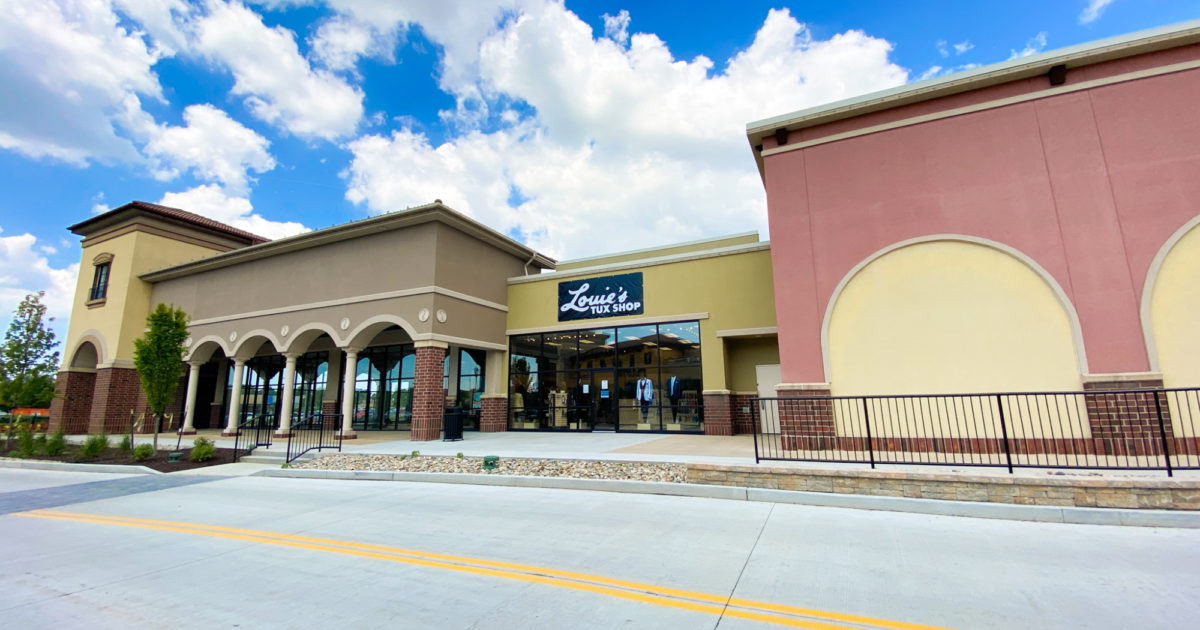 formal dress shops in fort wayne indiana La Femme main image 0