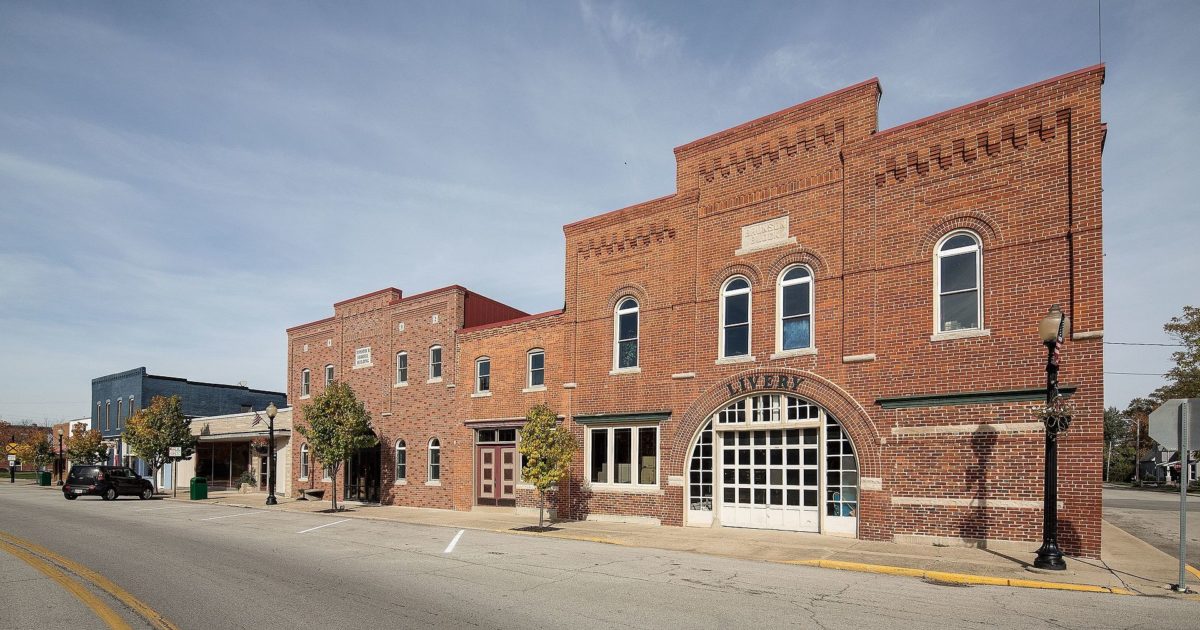 Louie's Tux Shop Fortville Indiana Tuxedo & Suit Rental Stores